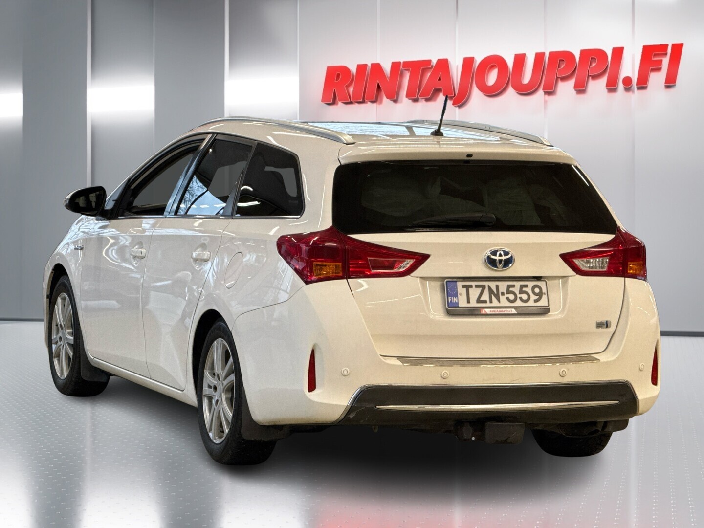 TOYOTA Auris 2015