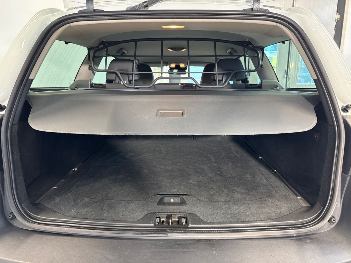 VOLVO XC70 11