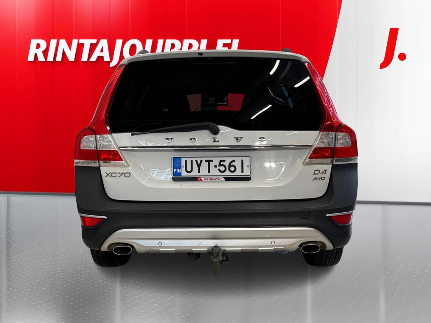 VOLVO XC70 5