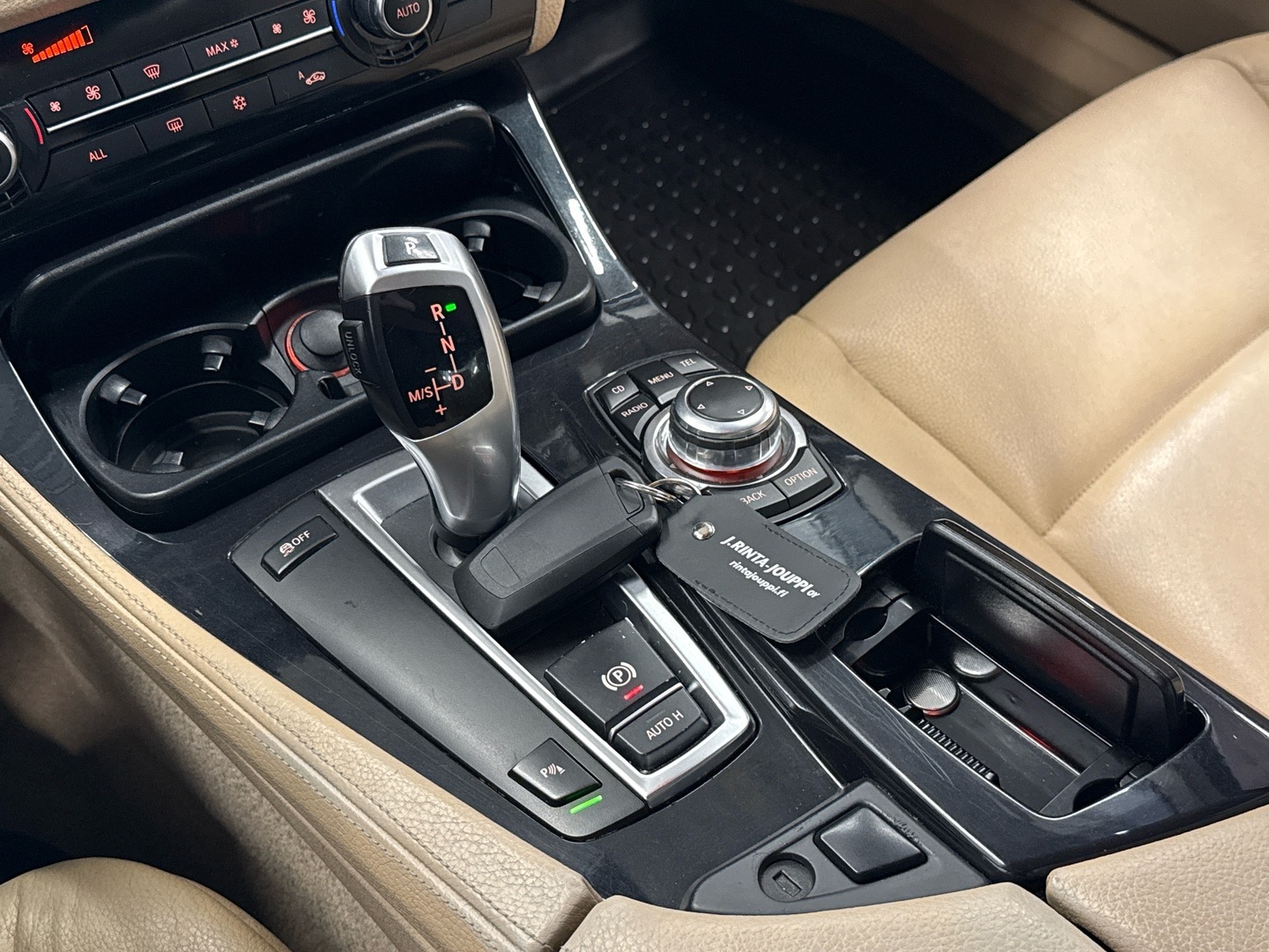 BMW 520 2011
