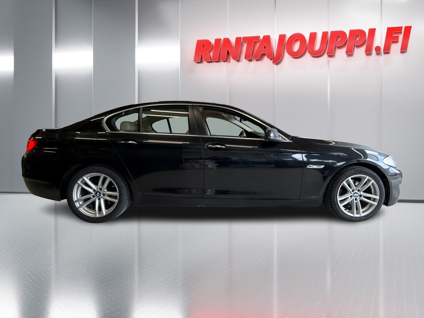 BMW 520 2011
