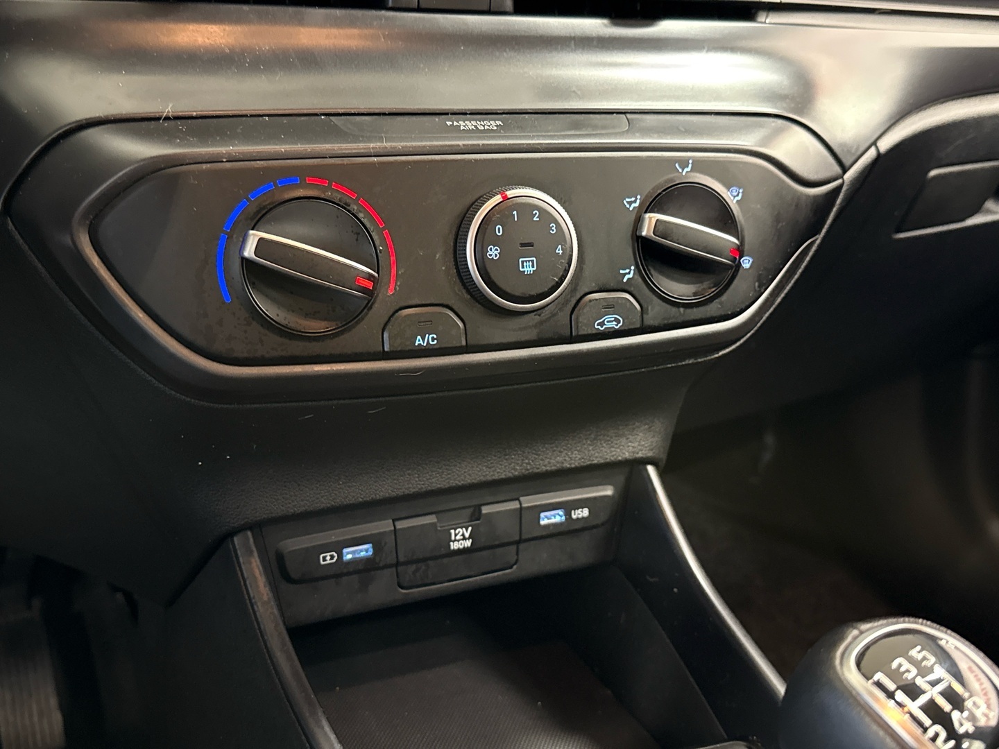 HYUNDAI i20 Hatchback 2021