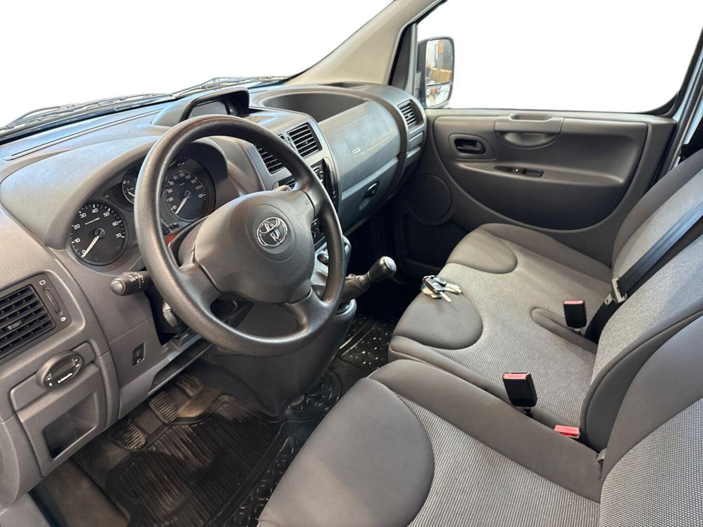 TOYOTA Proace 2014