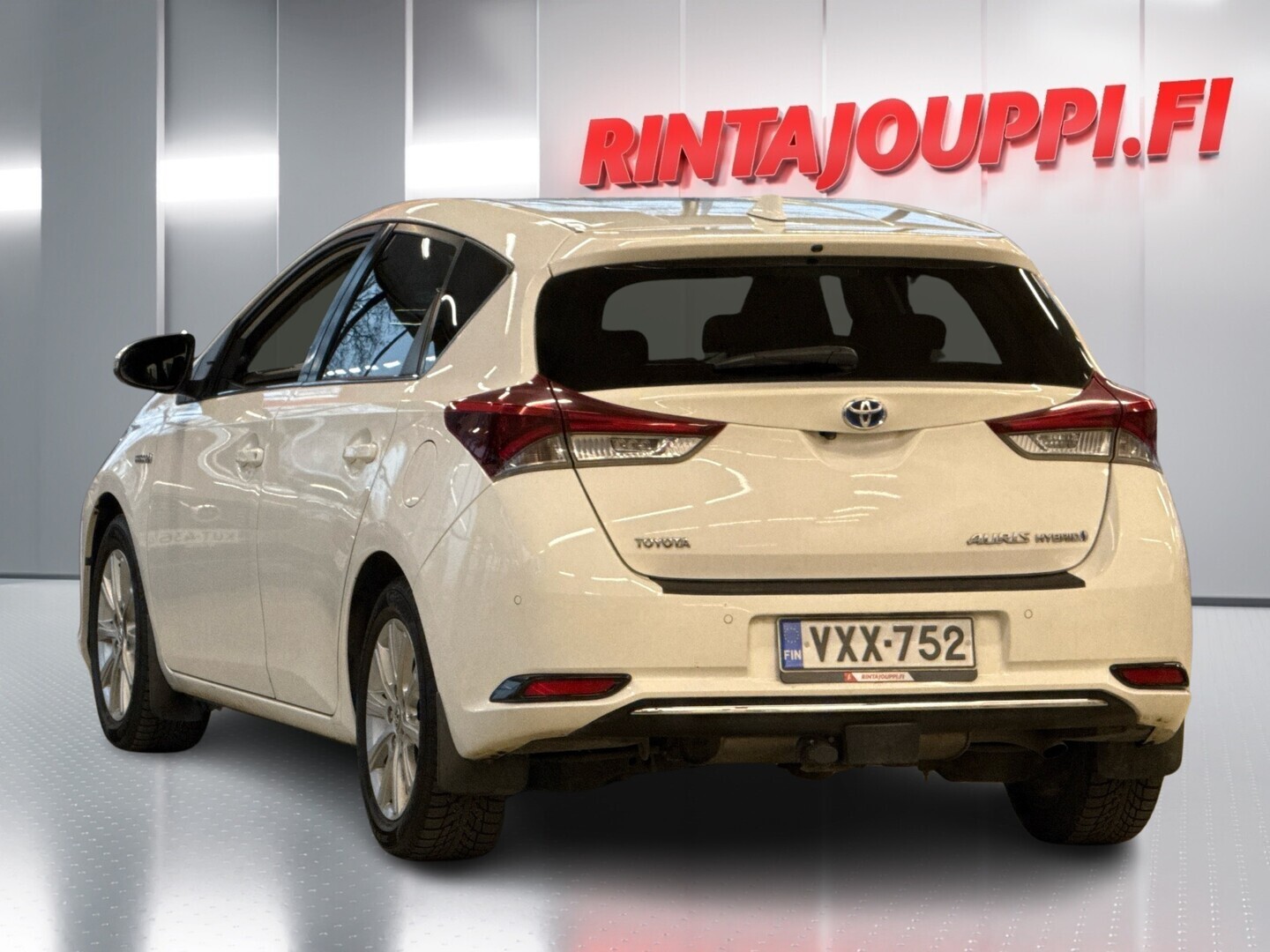 TOYOTA Auris 2015
