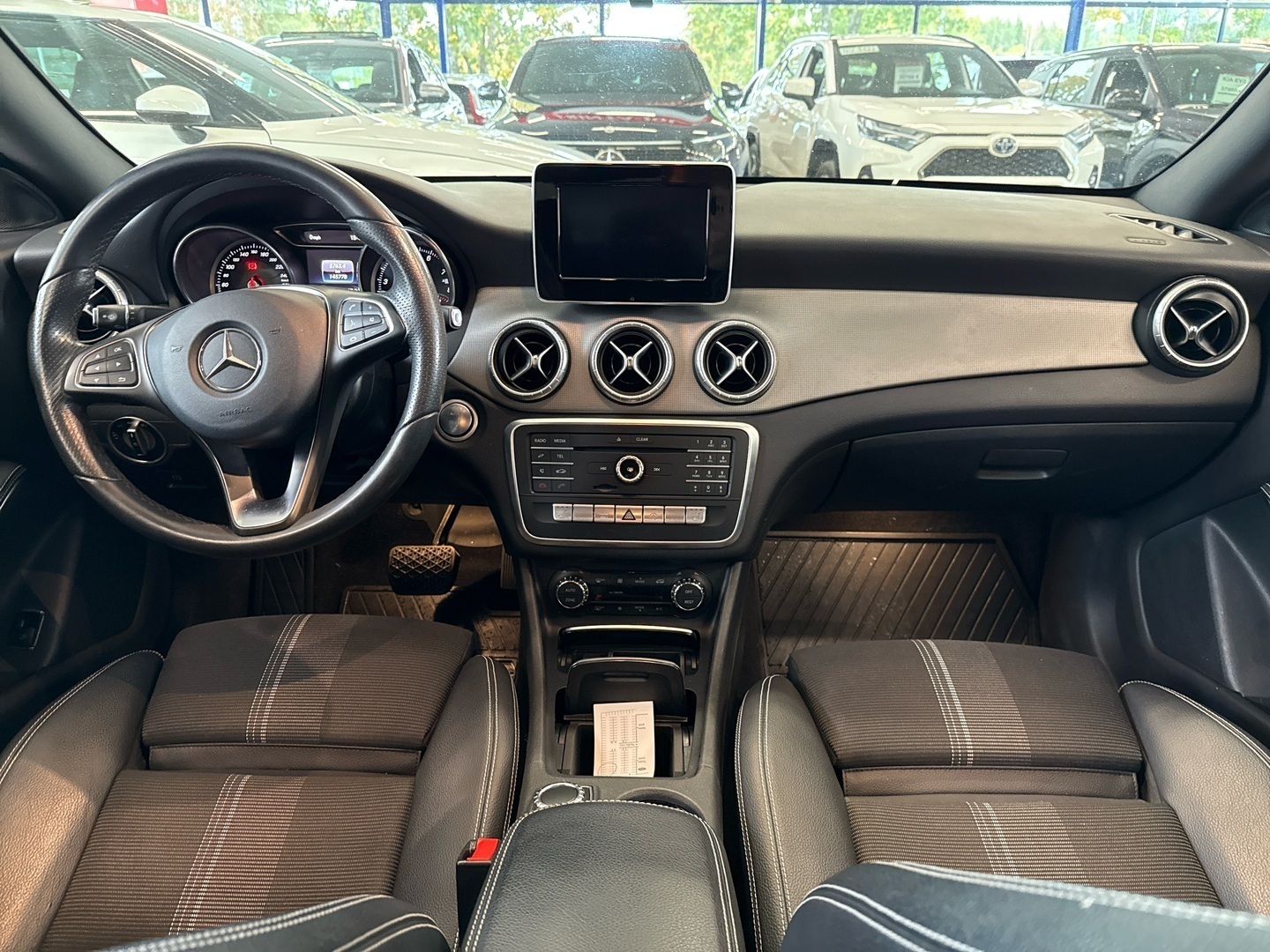 MERCEDES-BENZ CLA 2017