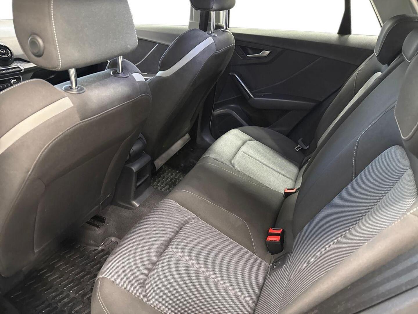 AUDI Q2 2017