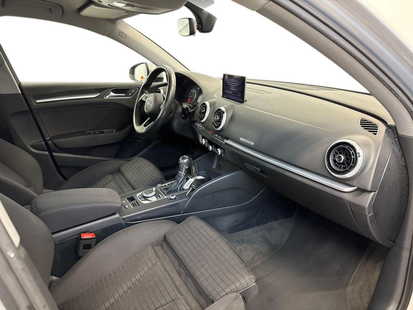 AUDI A3 2018