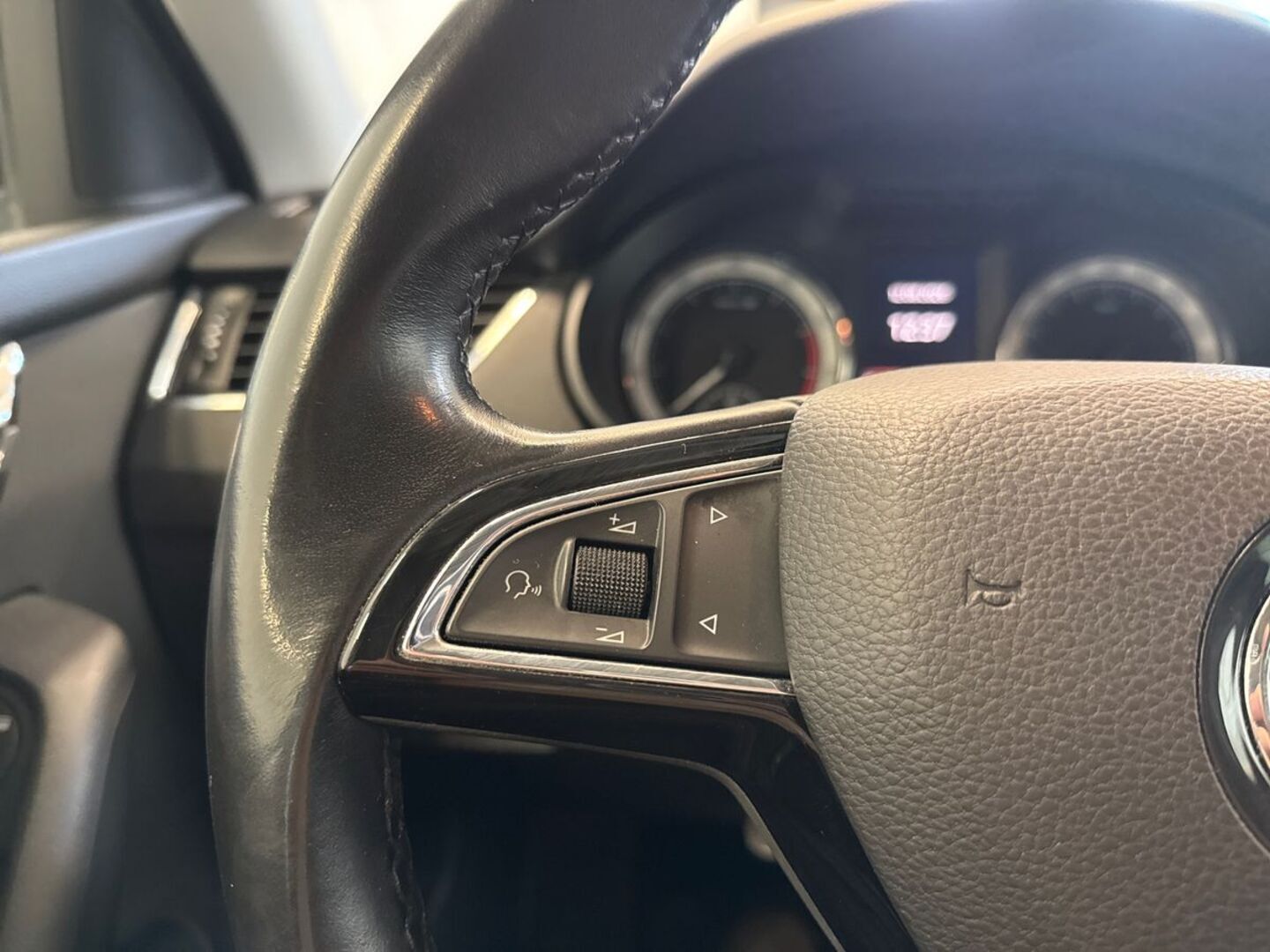 SKODA Octavia 21