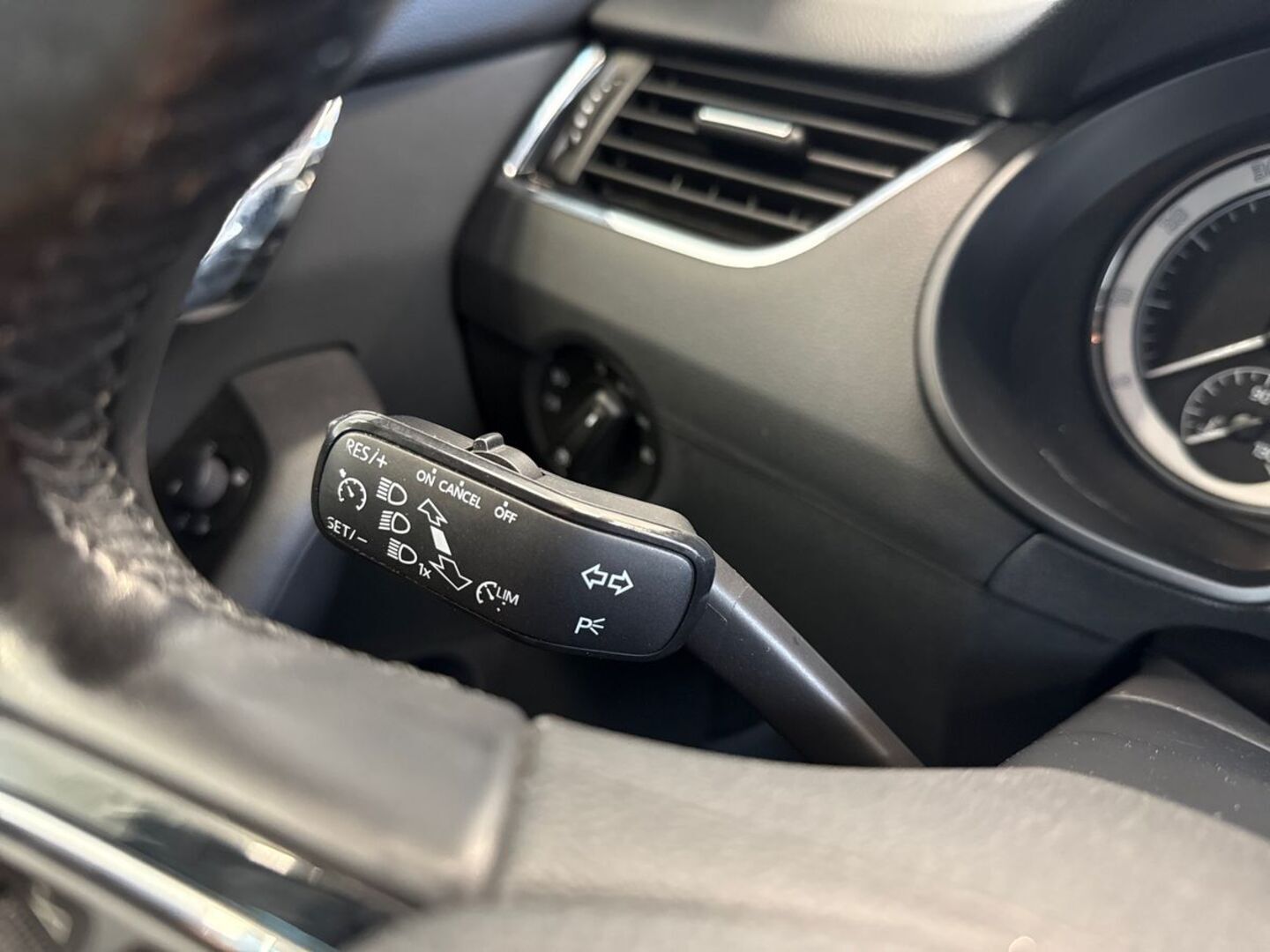 SKODA Octavia 23
