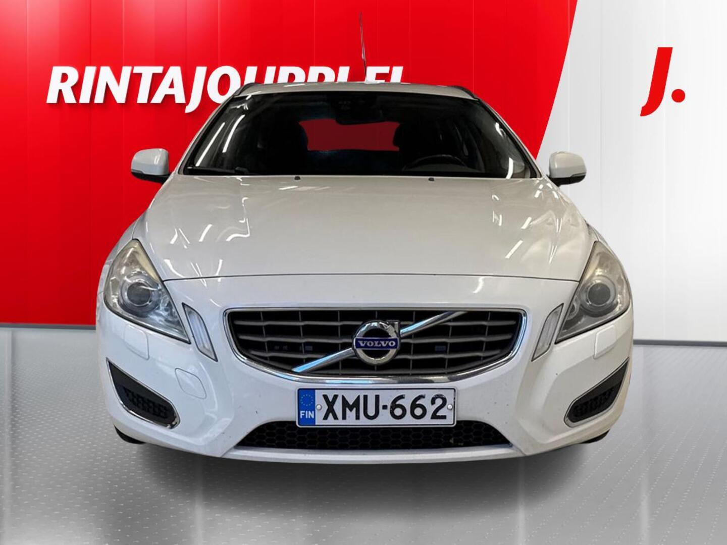 VOLVO V60 3