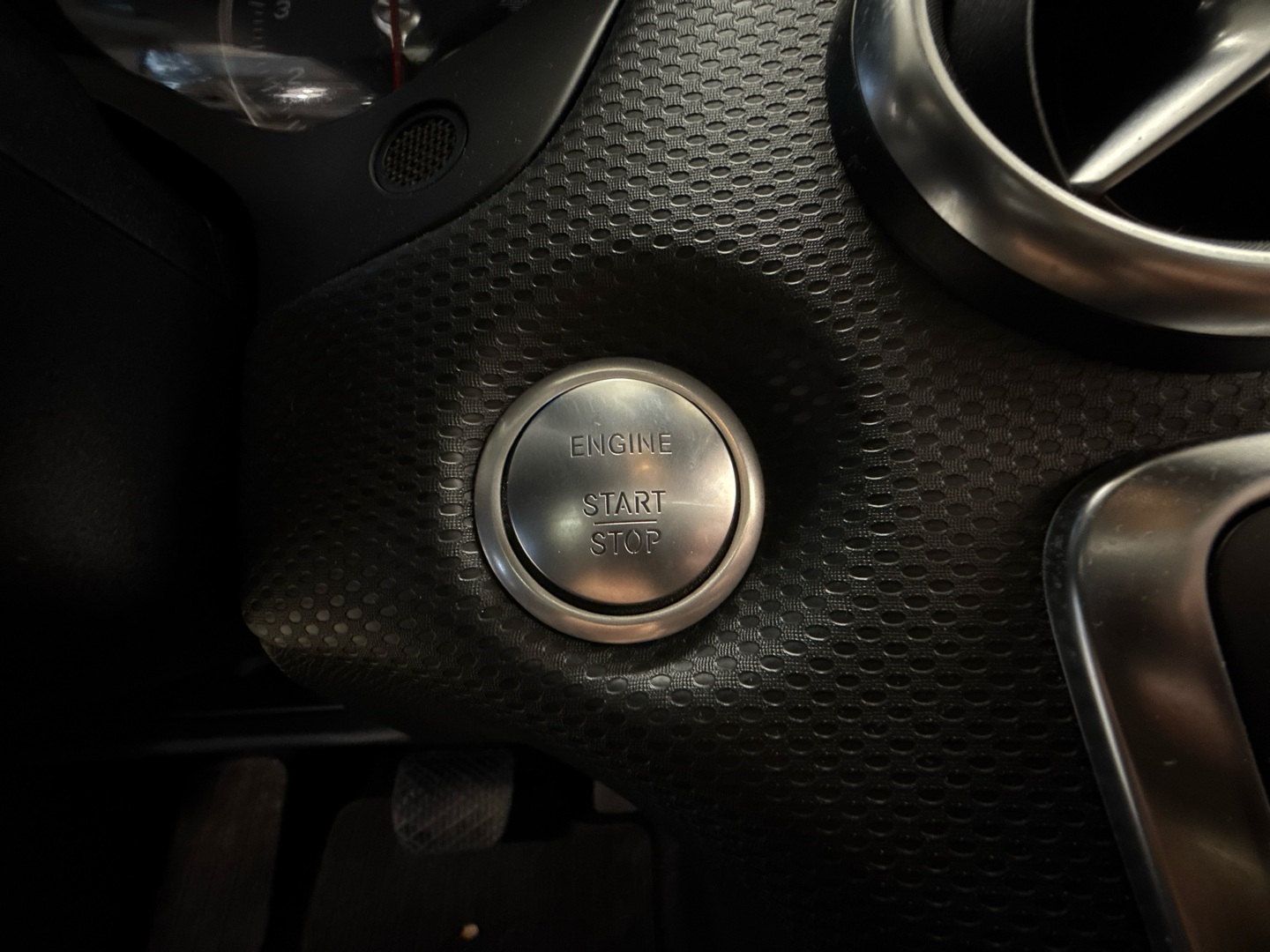 MERCEDES-BENZ A 2018