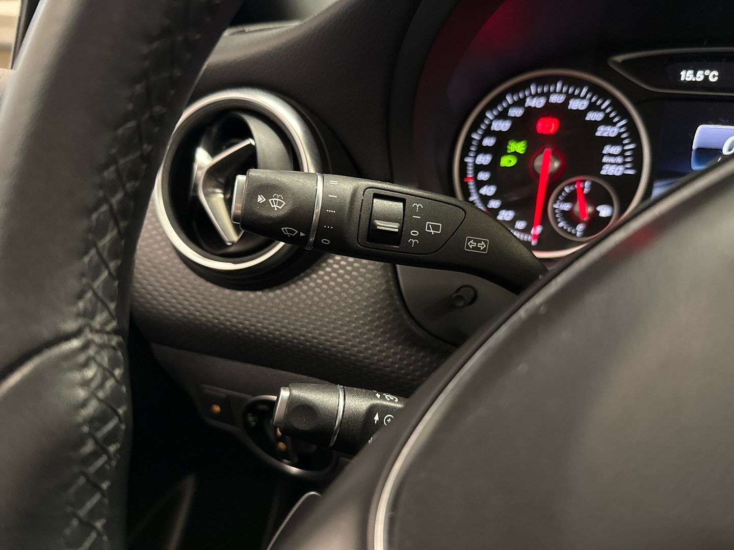 MERCEDES-BENZ A 2018