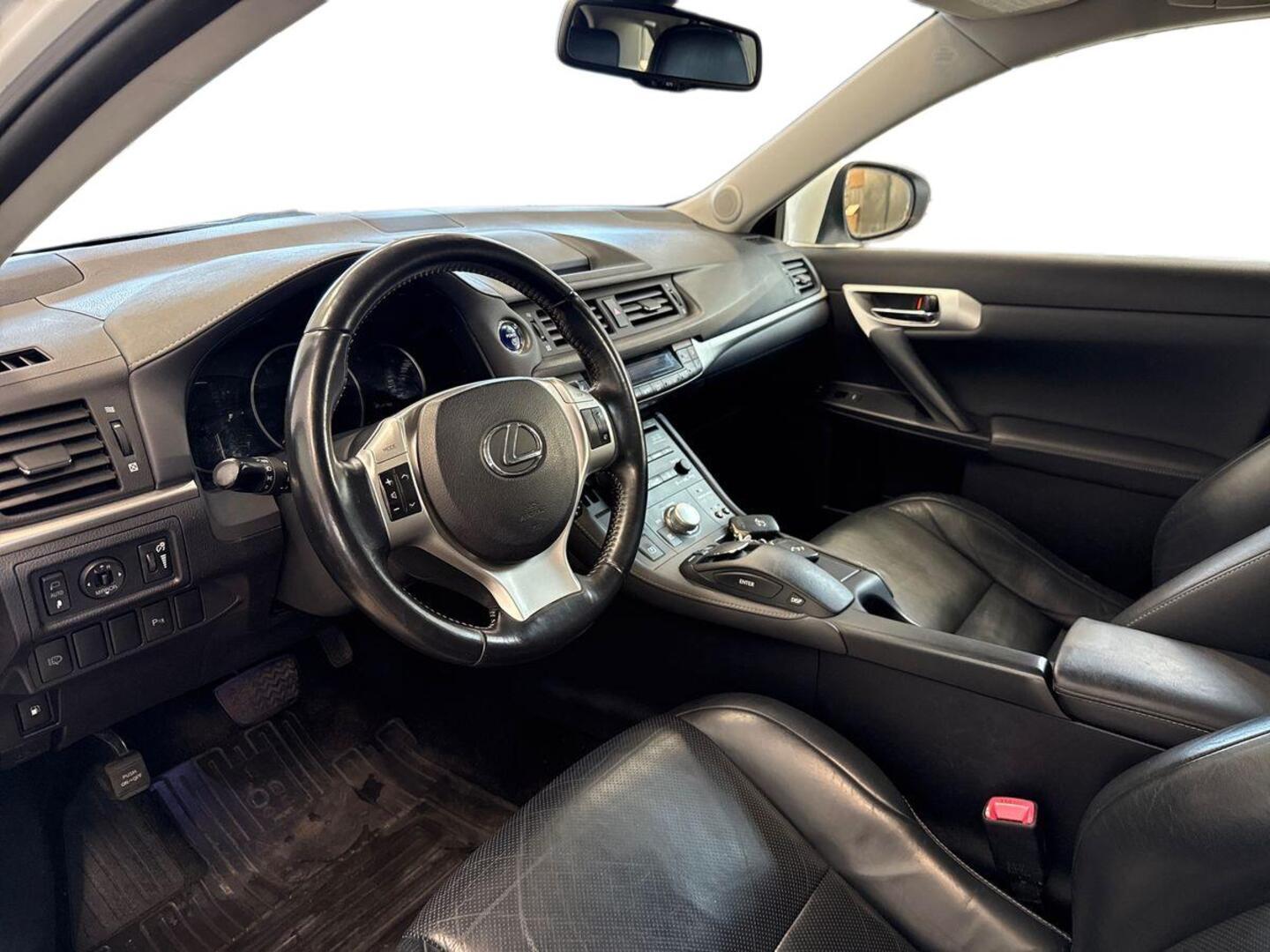 LEXUS CT 7