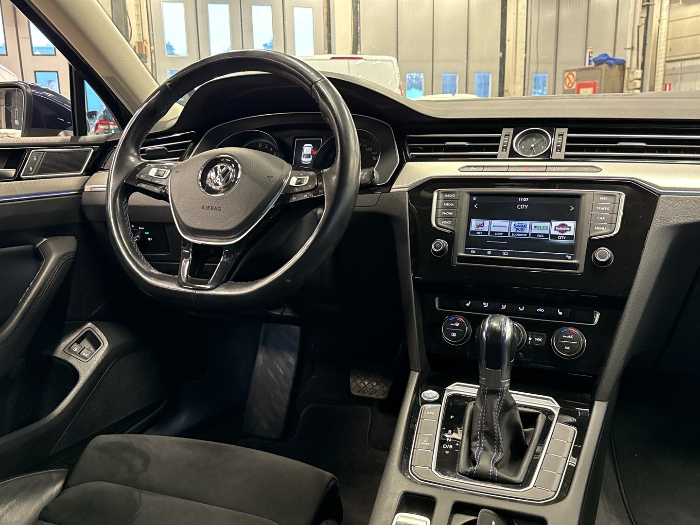 VOLKSWAGEN Passat 2016