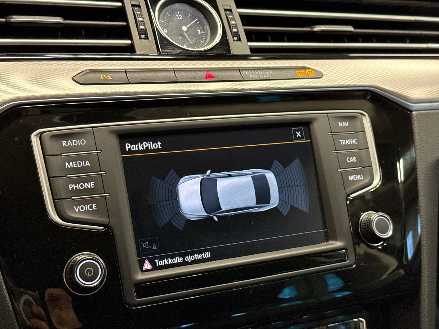 VOLKSWAGEN Passat 2016