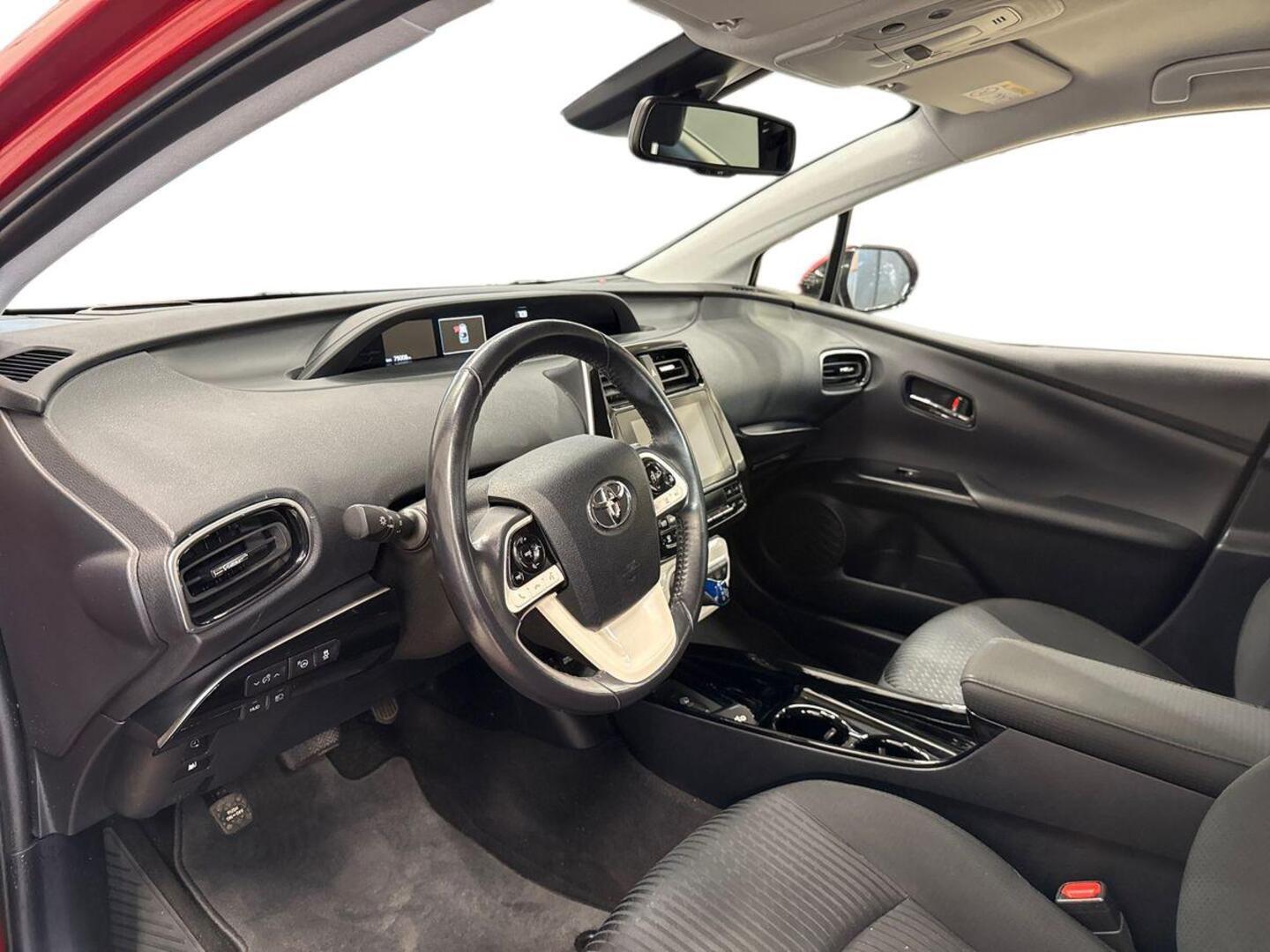 TOYOTA Prius 2019
