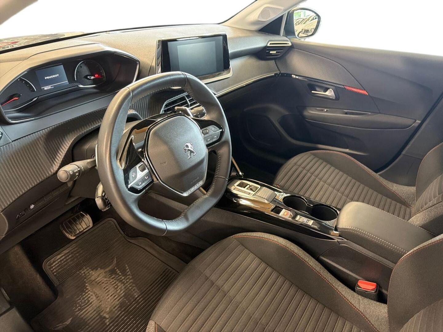 PEUGEOT 208 2022