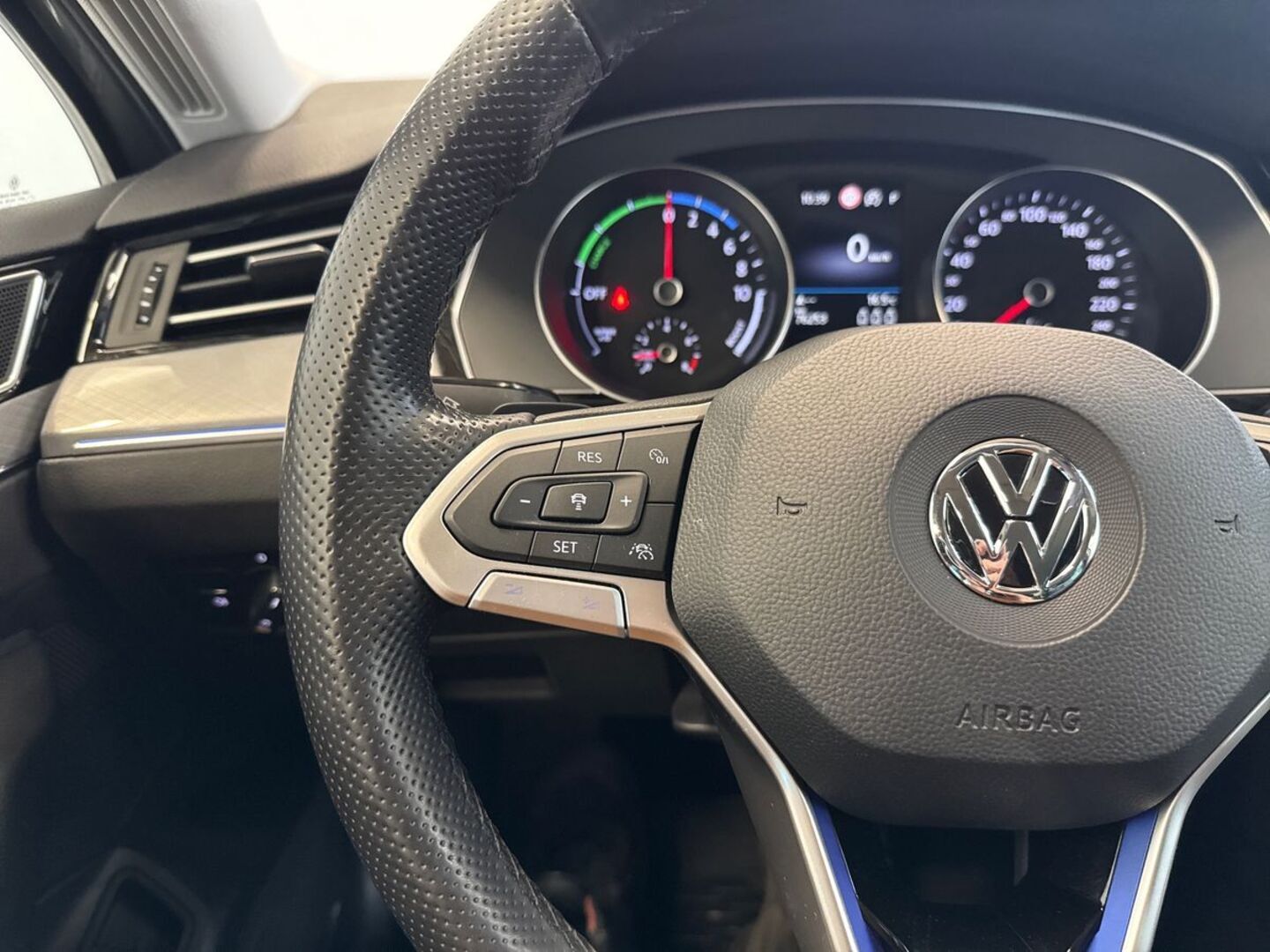 VOLKSWAGEN Passat 2020