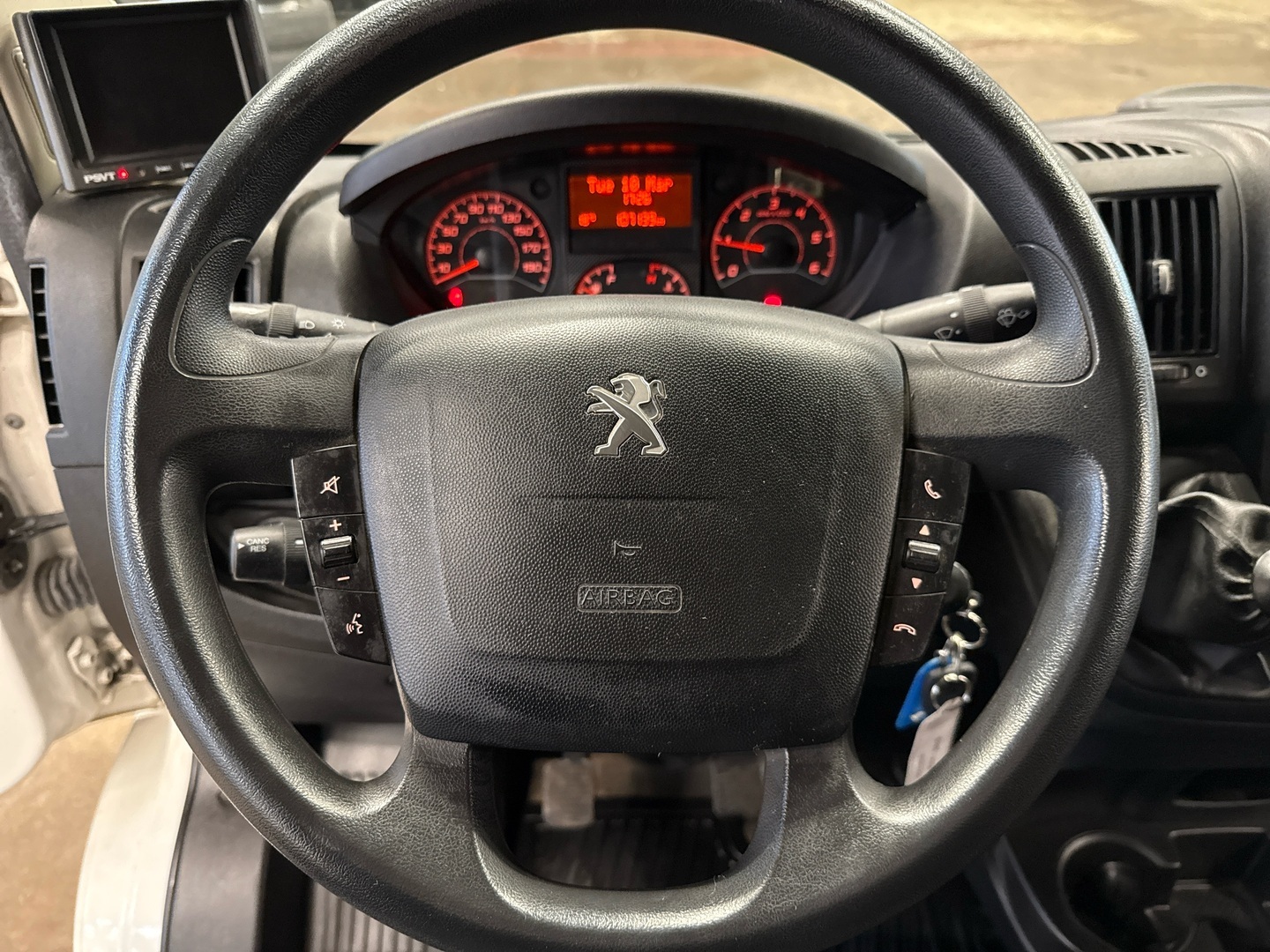 PEUGEOT Boxer 2019
