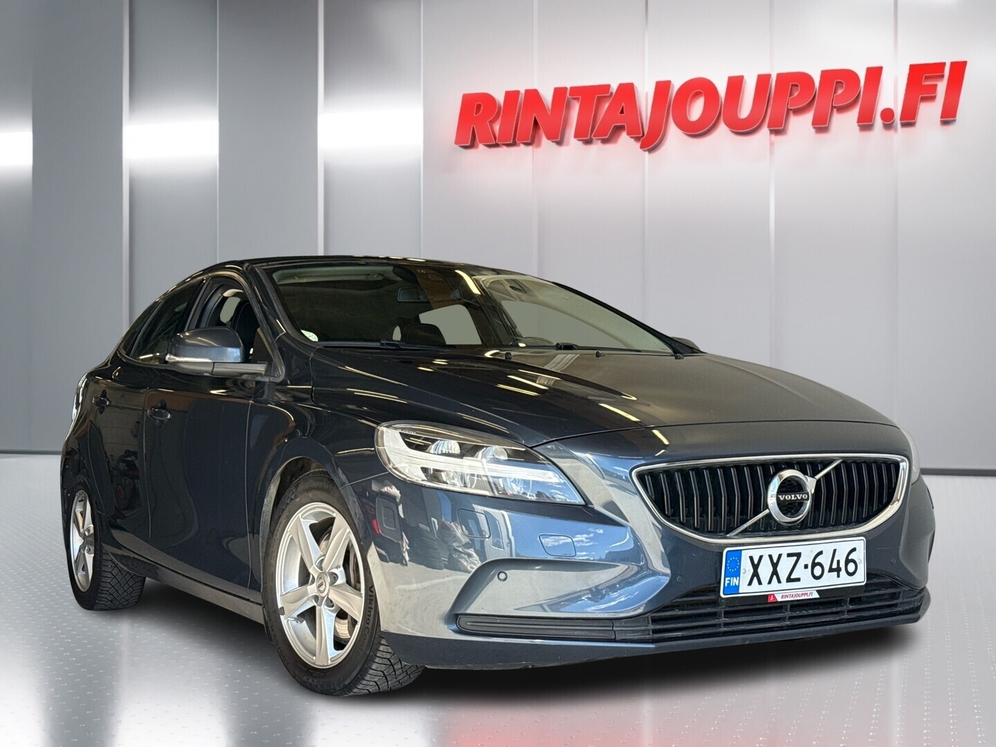 VOLVO V40 2017