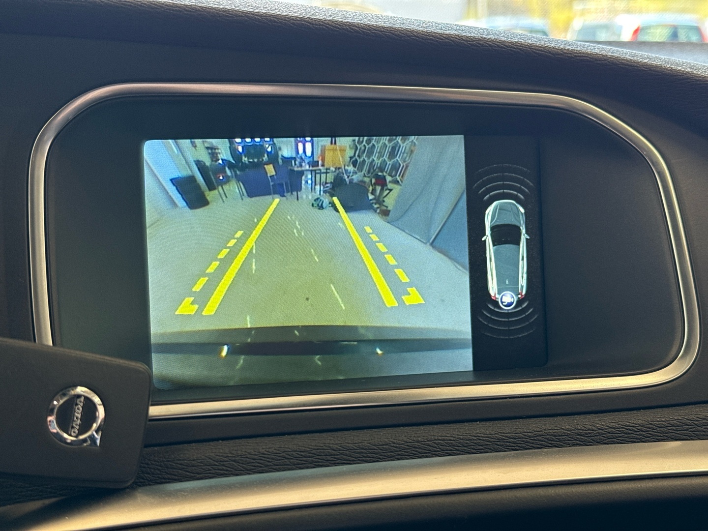 VOLVO V40 2017