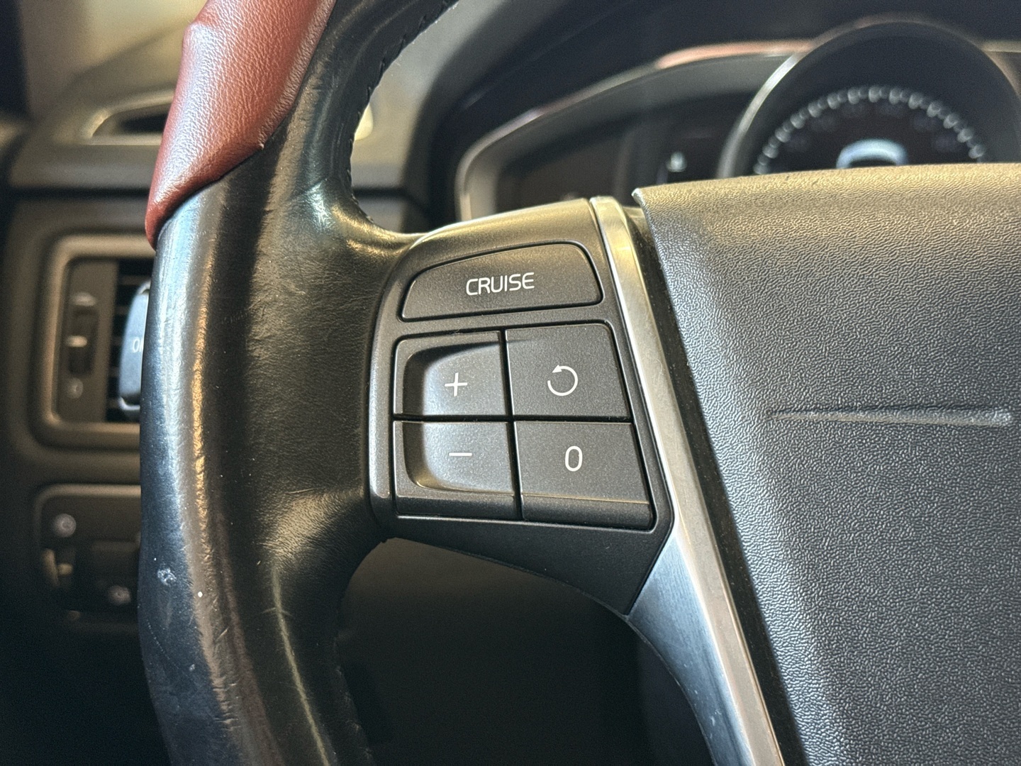 VOLVO S80 2015