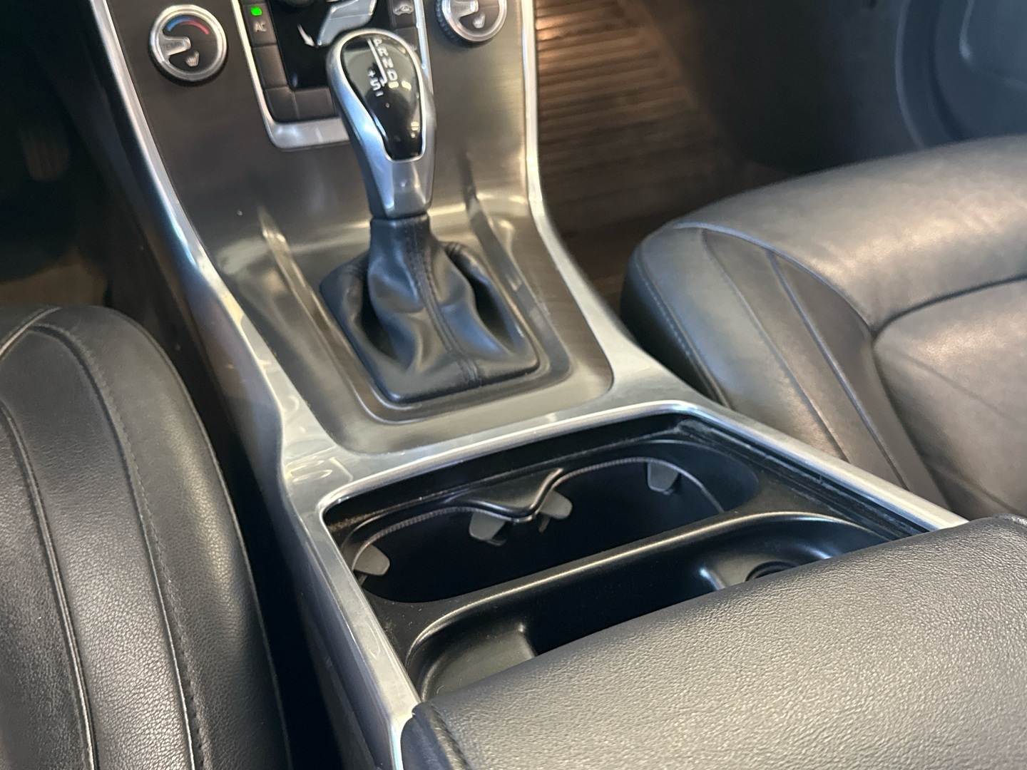 VOLVO S80 2015