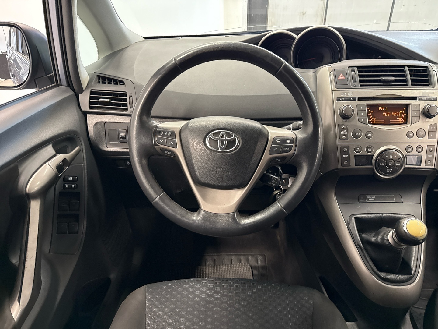 TOYOTA Verso 2009