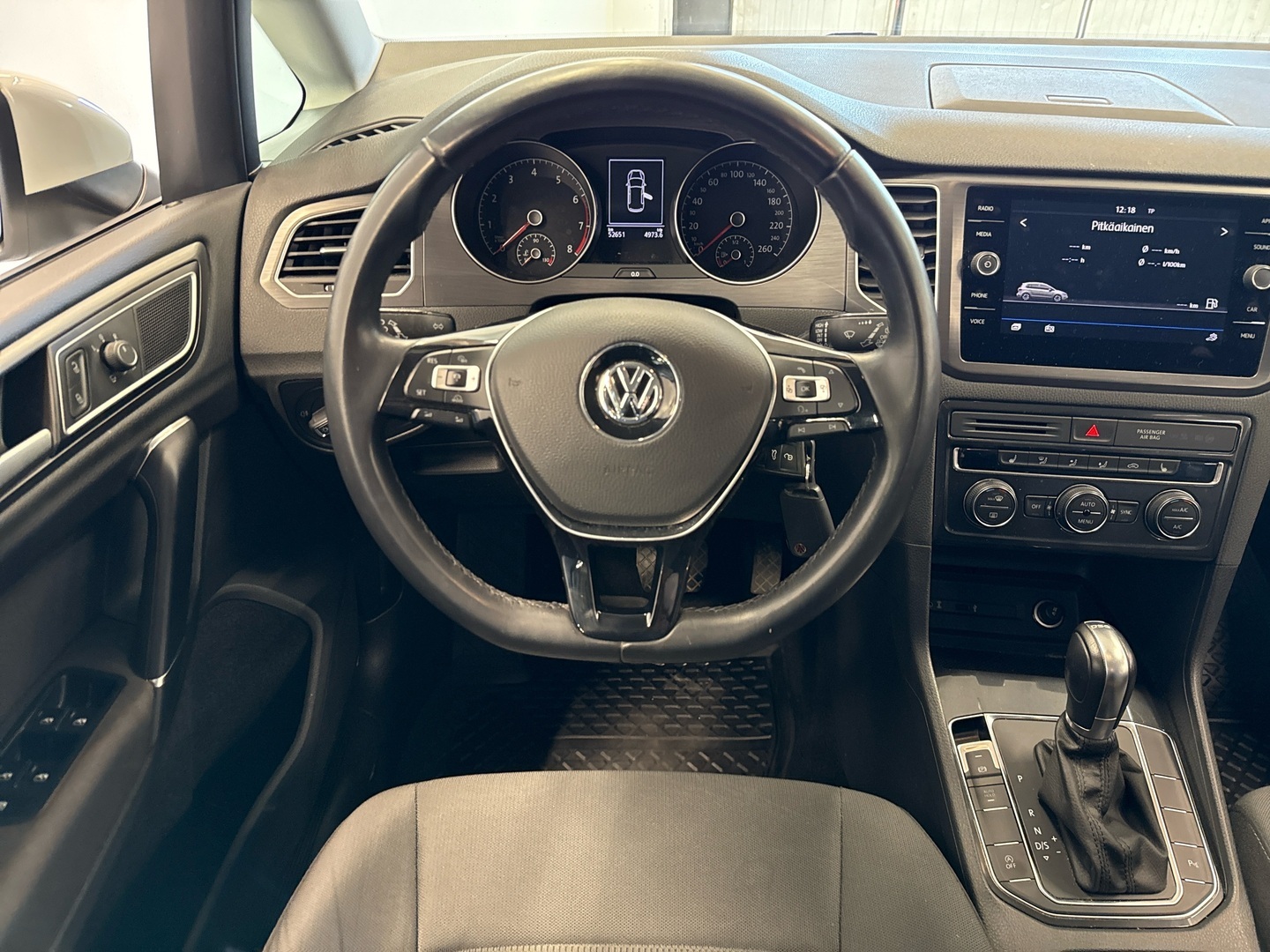 VOLKSWAGEN Golf Sportsvan 2018