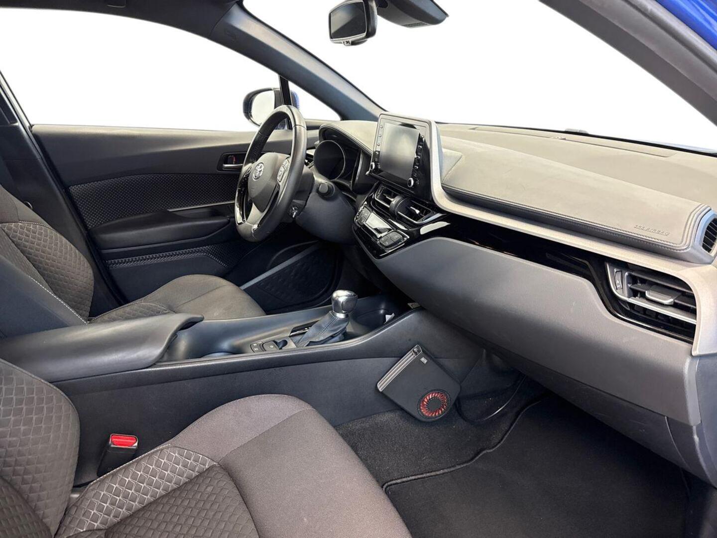 TOYOTA C-HR 2020