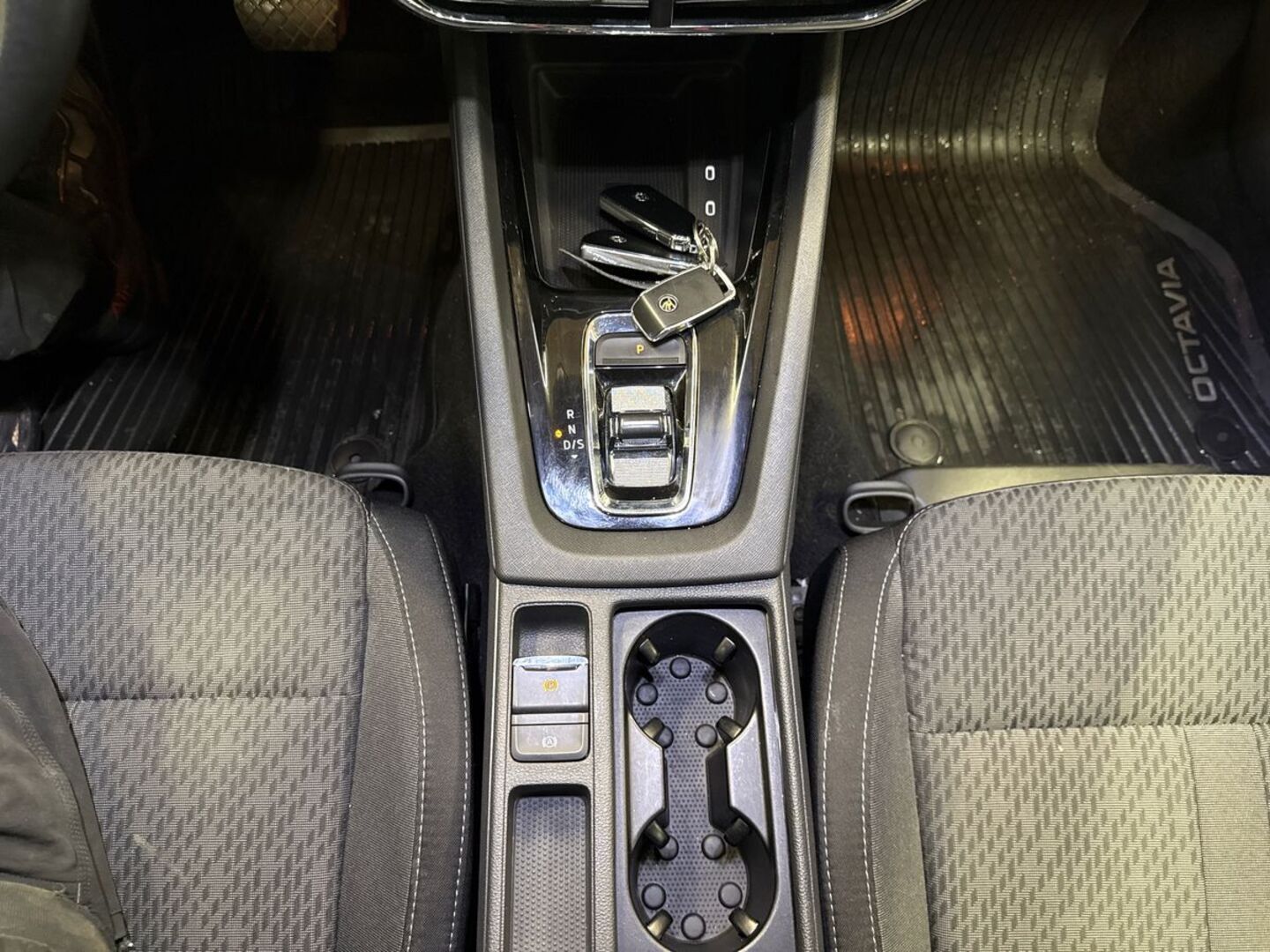SKODA Octavia 24