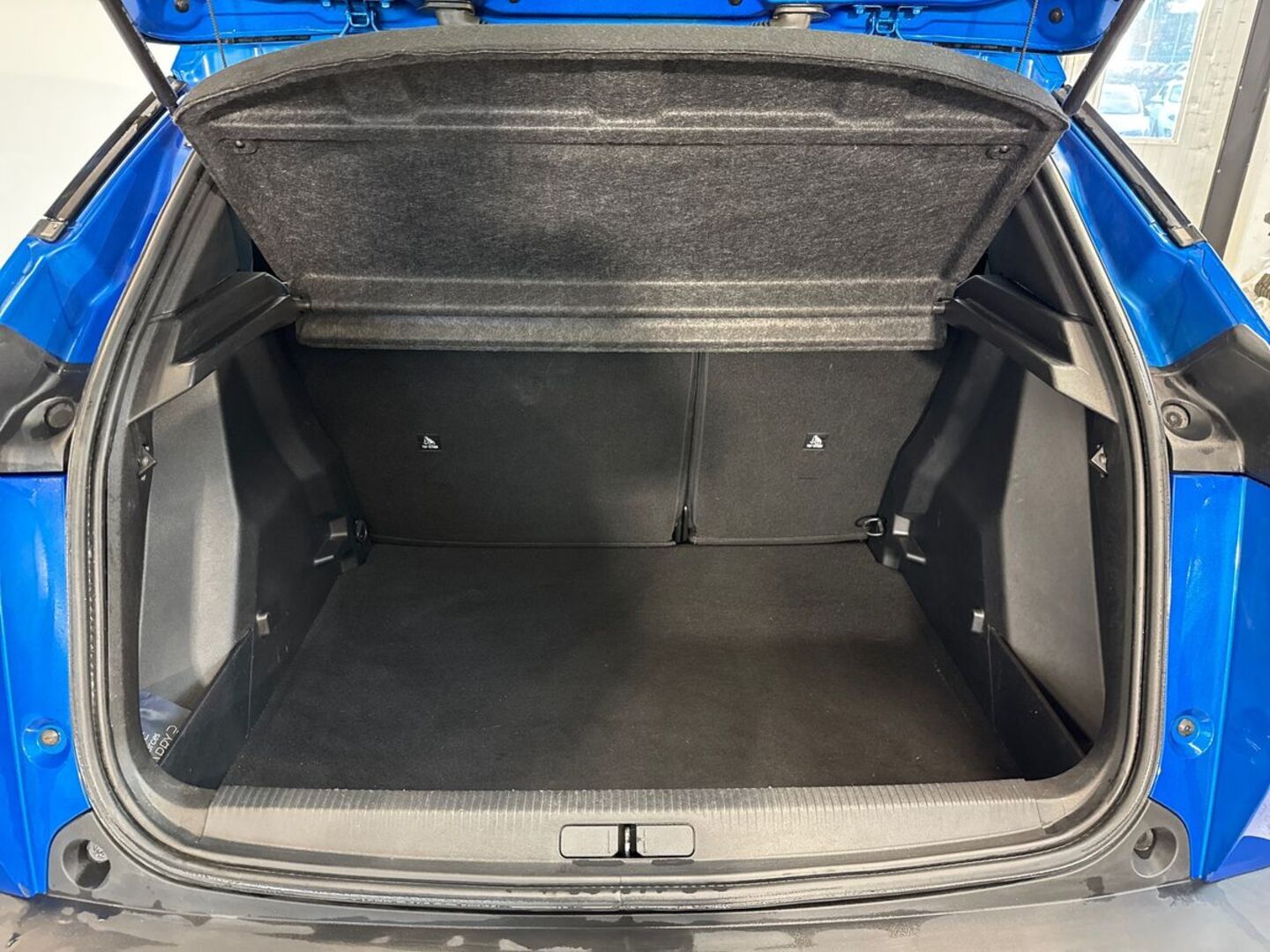 PEUGEOT 2008 2020