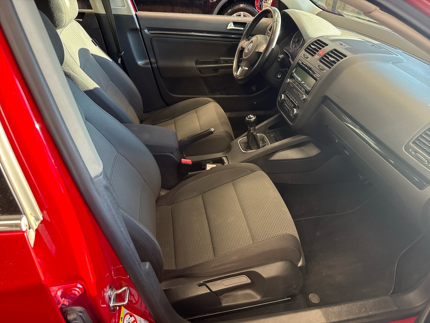 VOLKSWAGEN Jetta 2010