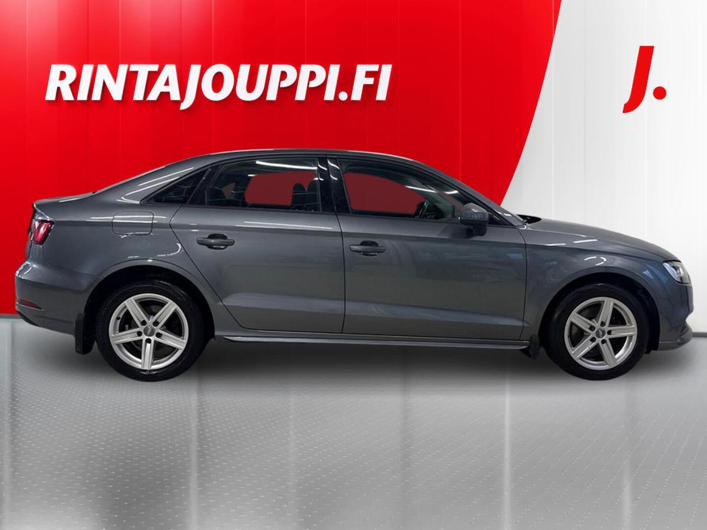 AUDI A3 6
