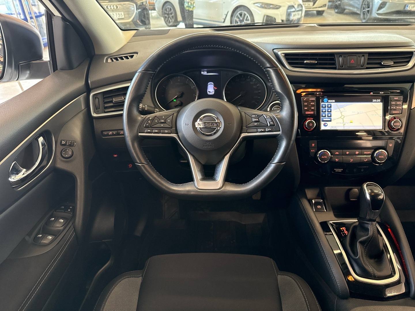 NISSAN Qashqai 2018