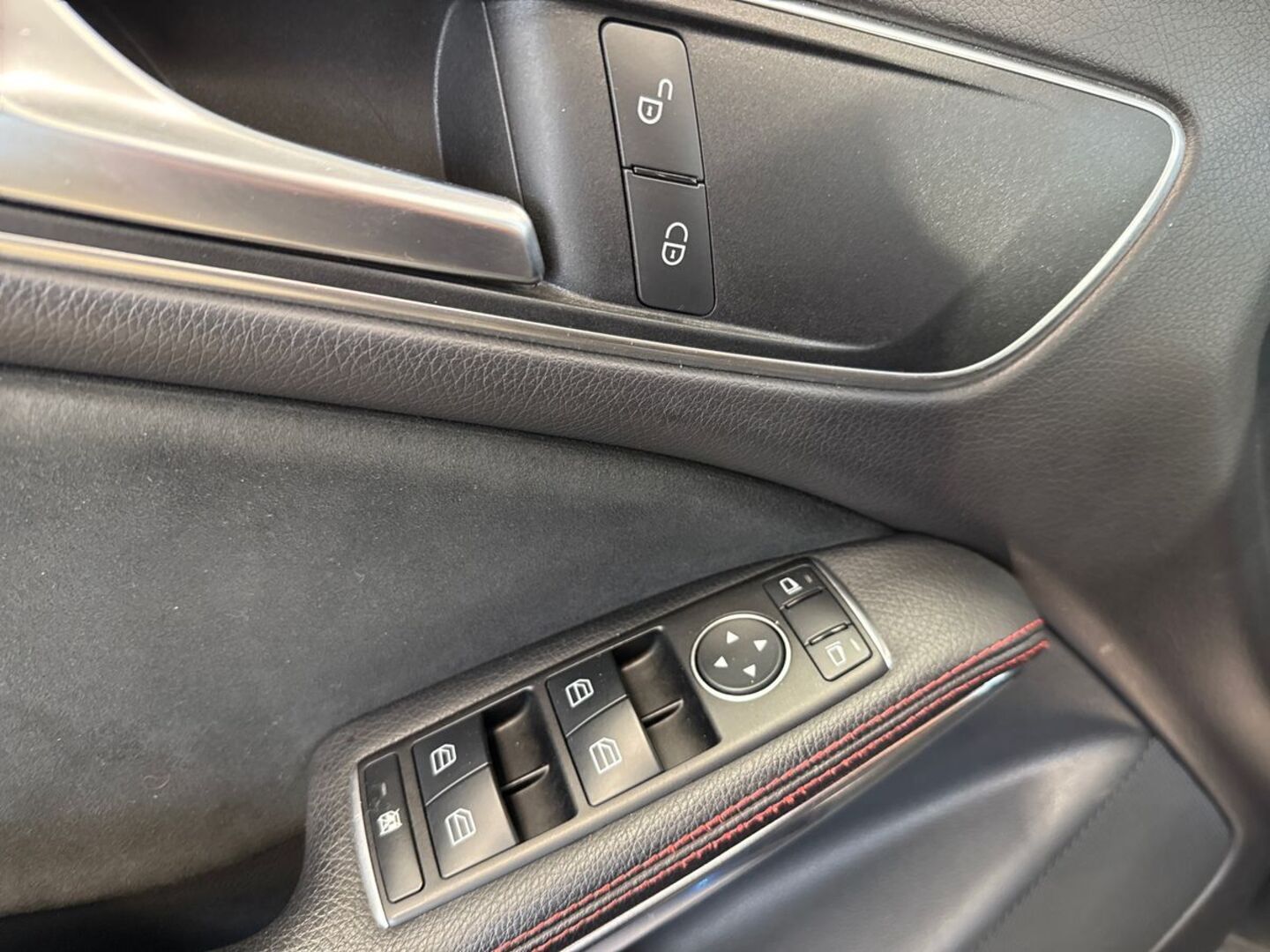 MERCEDES-BENZ CLA 2015