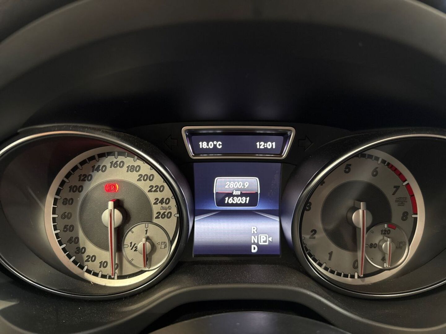 MERCEDES-BENZ CLA 2015