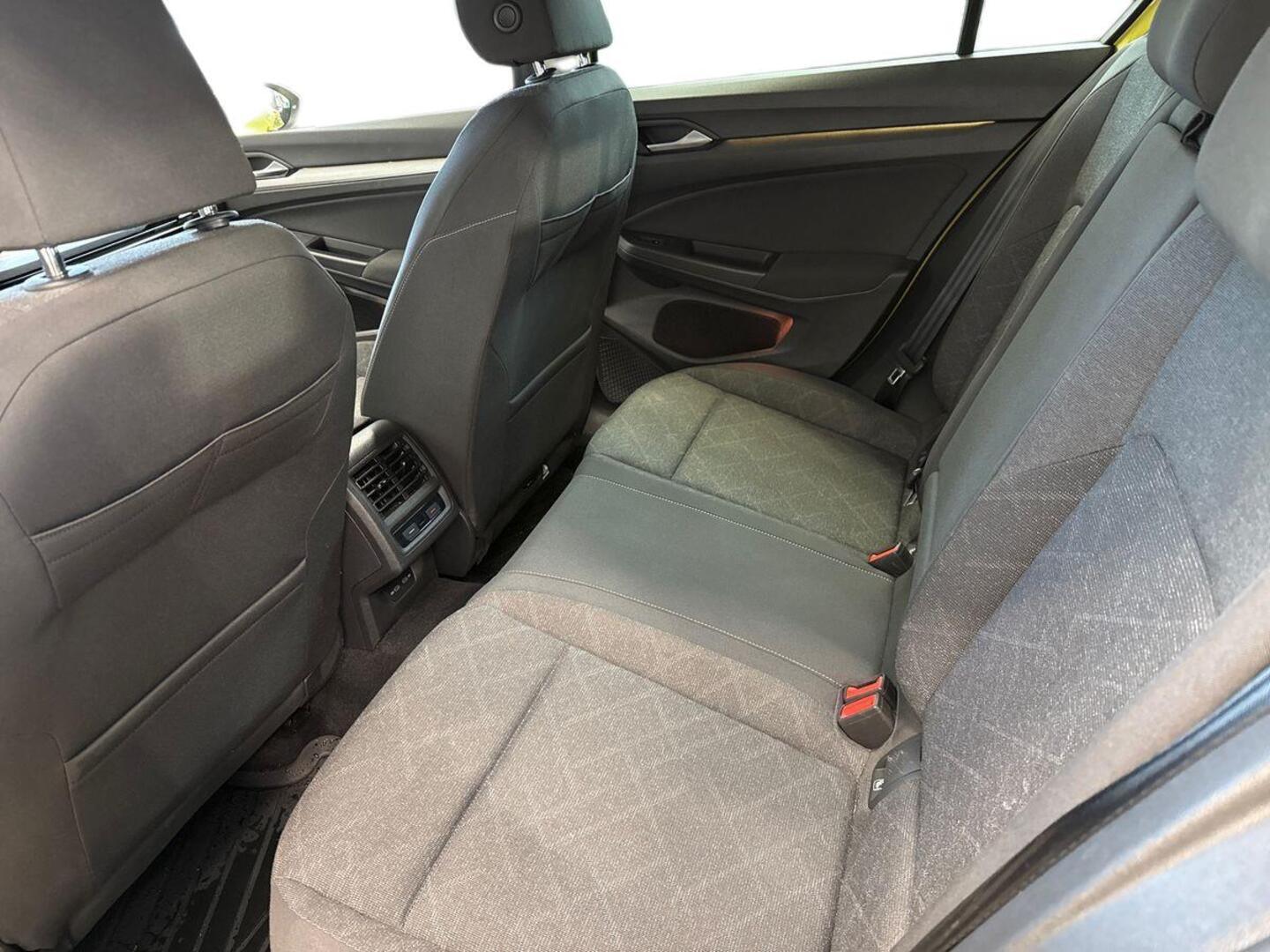 VOLKSWAGEN Golf 10
