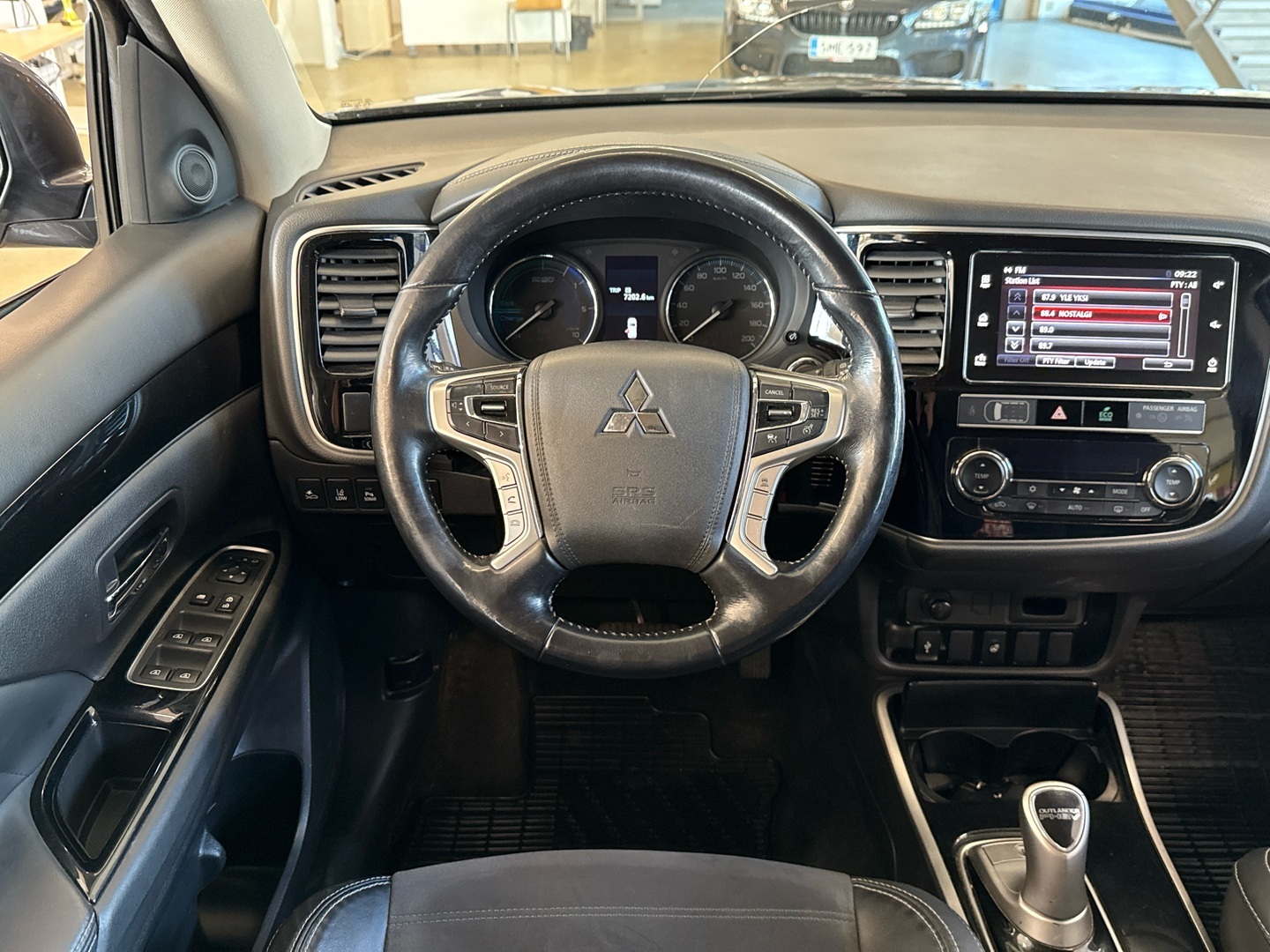 MITSUBISHI Outlander PHEV 2019