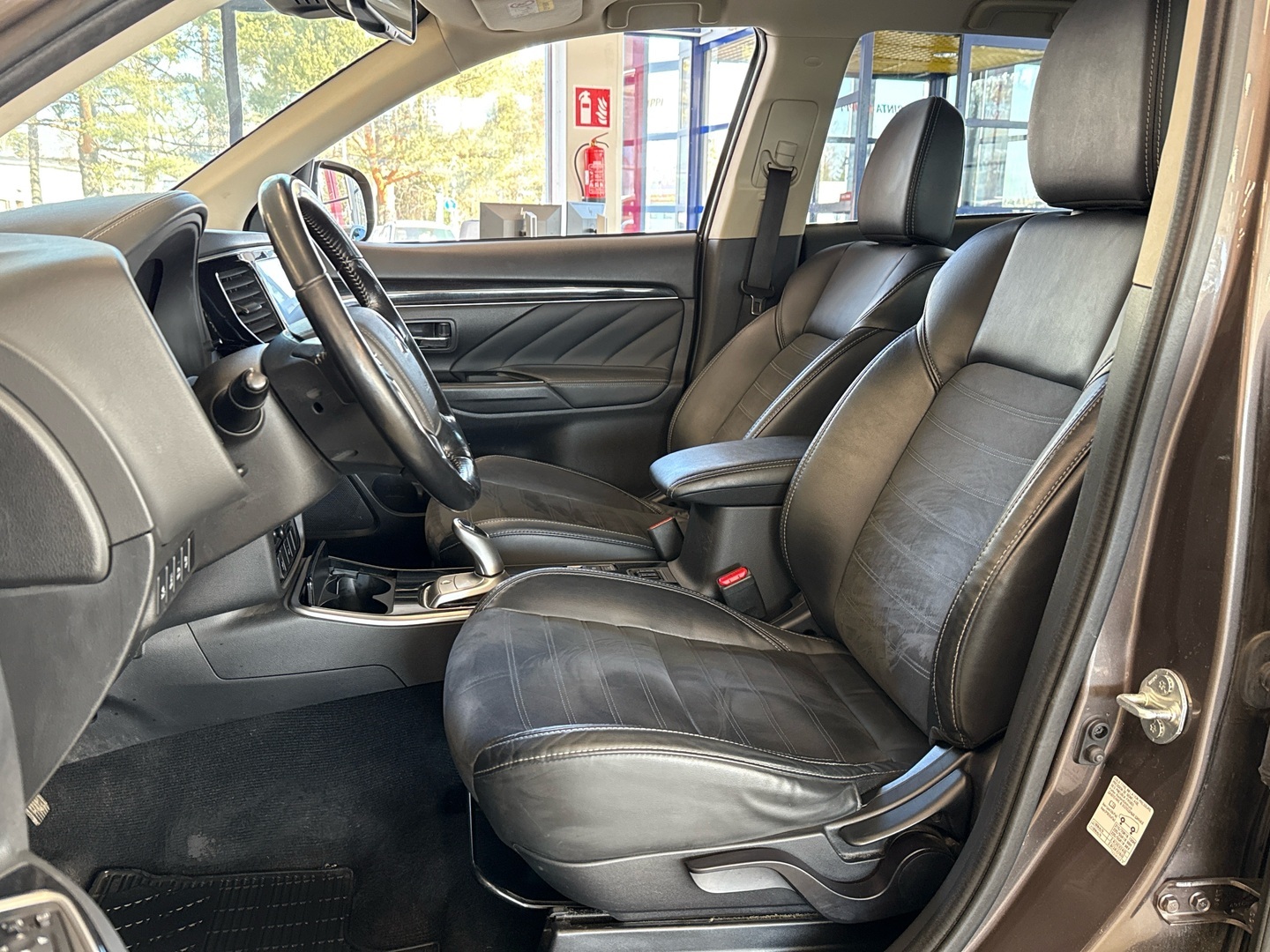 MITSUBISHI Outlander PHEV 2019