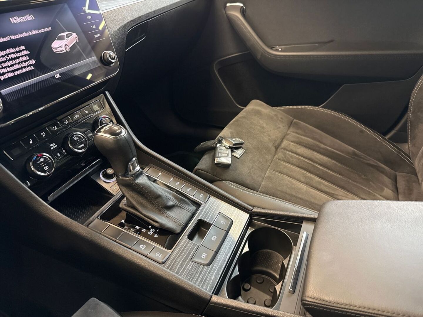 SKODA Superb 28