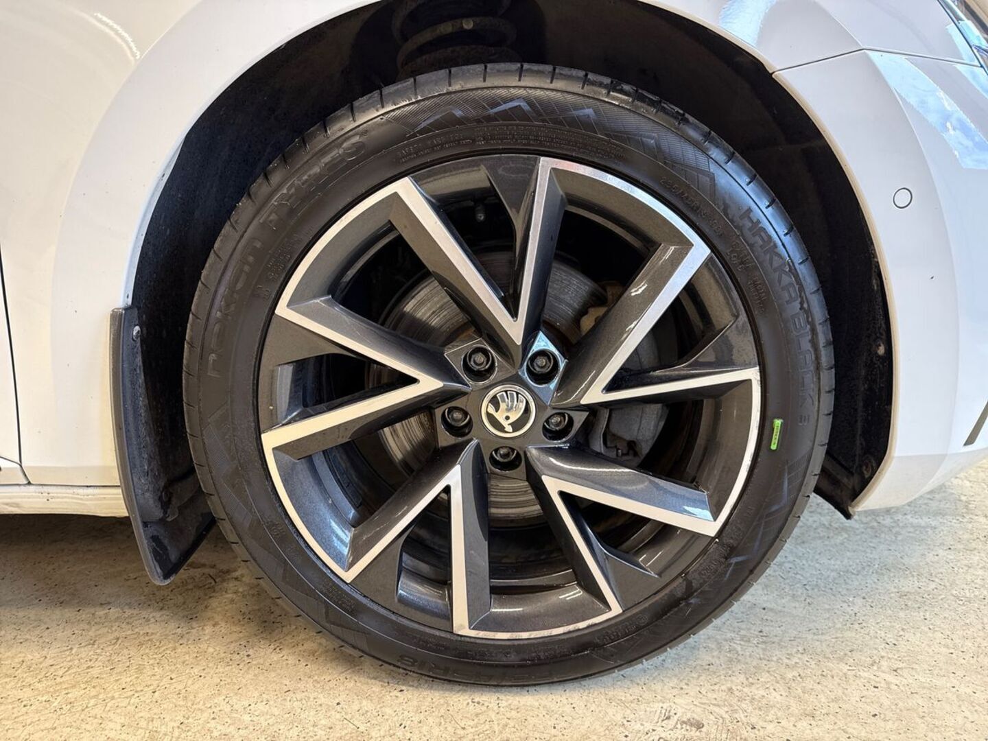 SKODA Superb 15