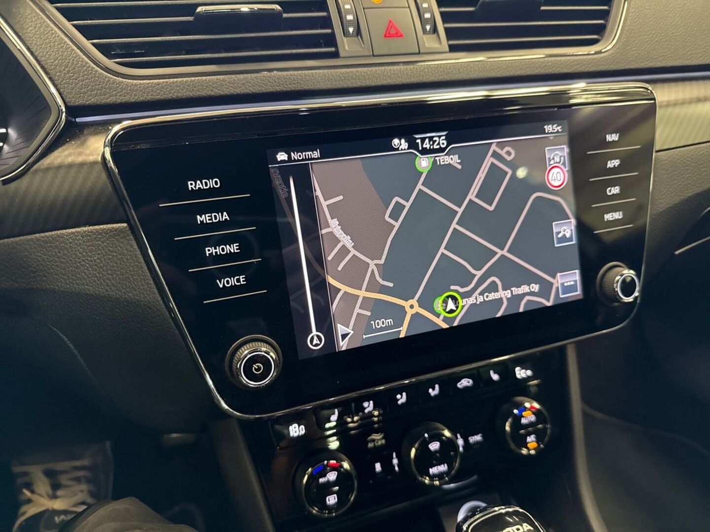 SKODA Superb 26