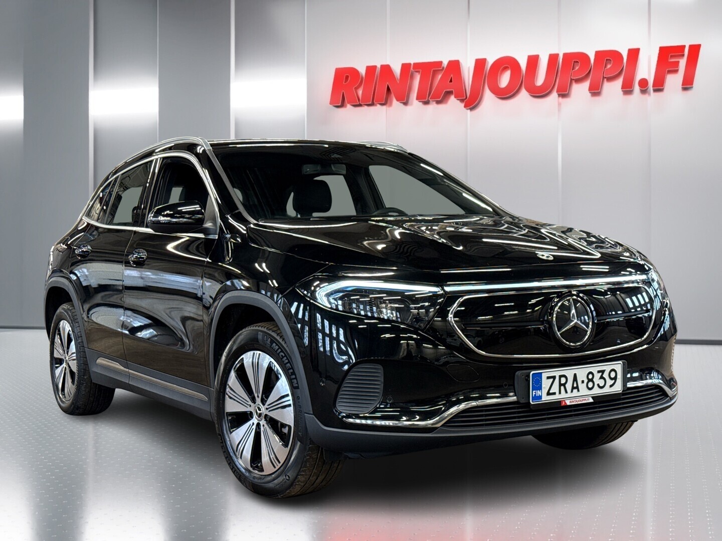 MERCEDES-BENZ EQA 2022