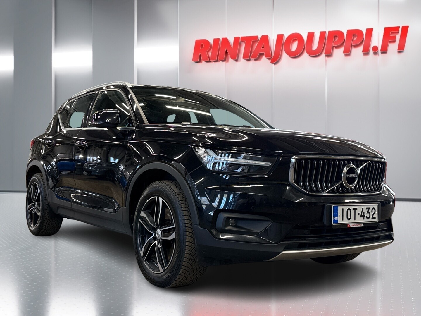 VOLVO XC40 2021