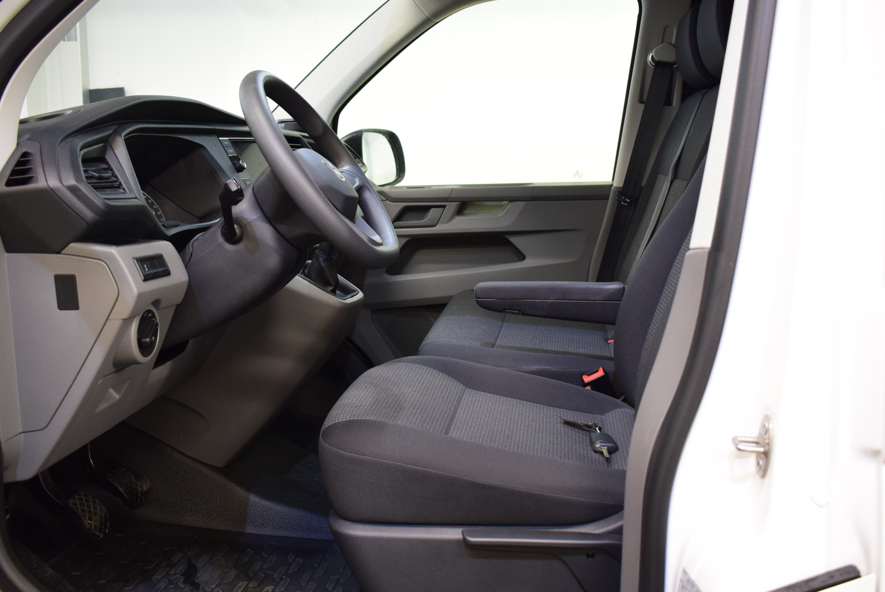 Volkswagen Transporter 2023