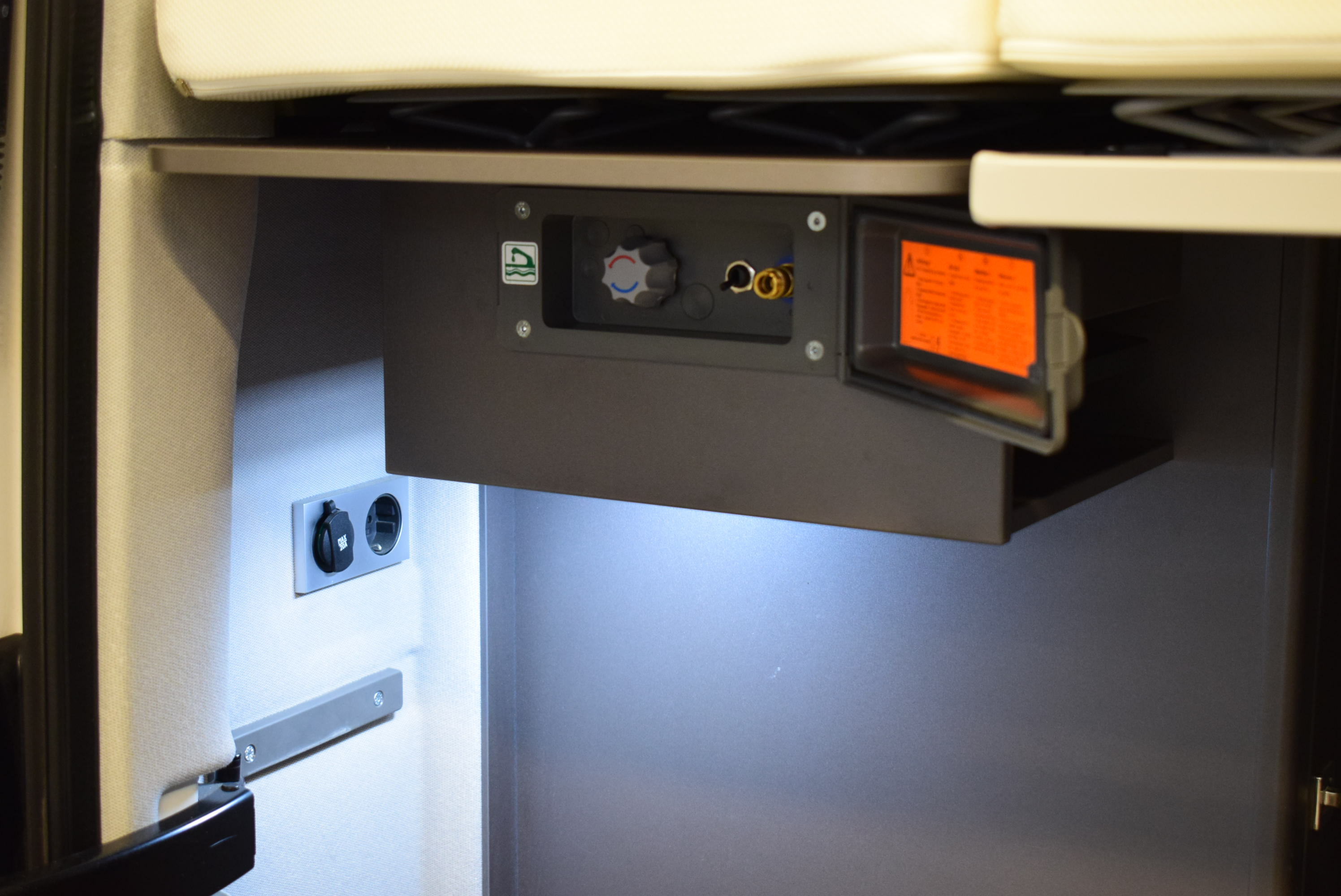 VOLKSWAGEN Grand California 2023