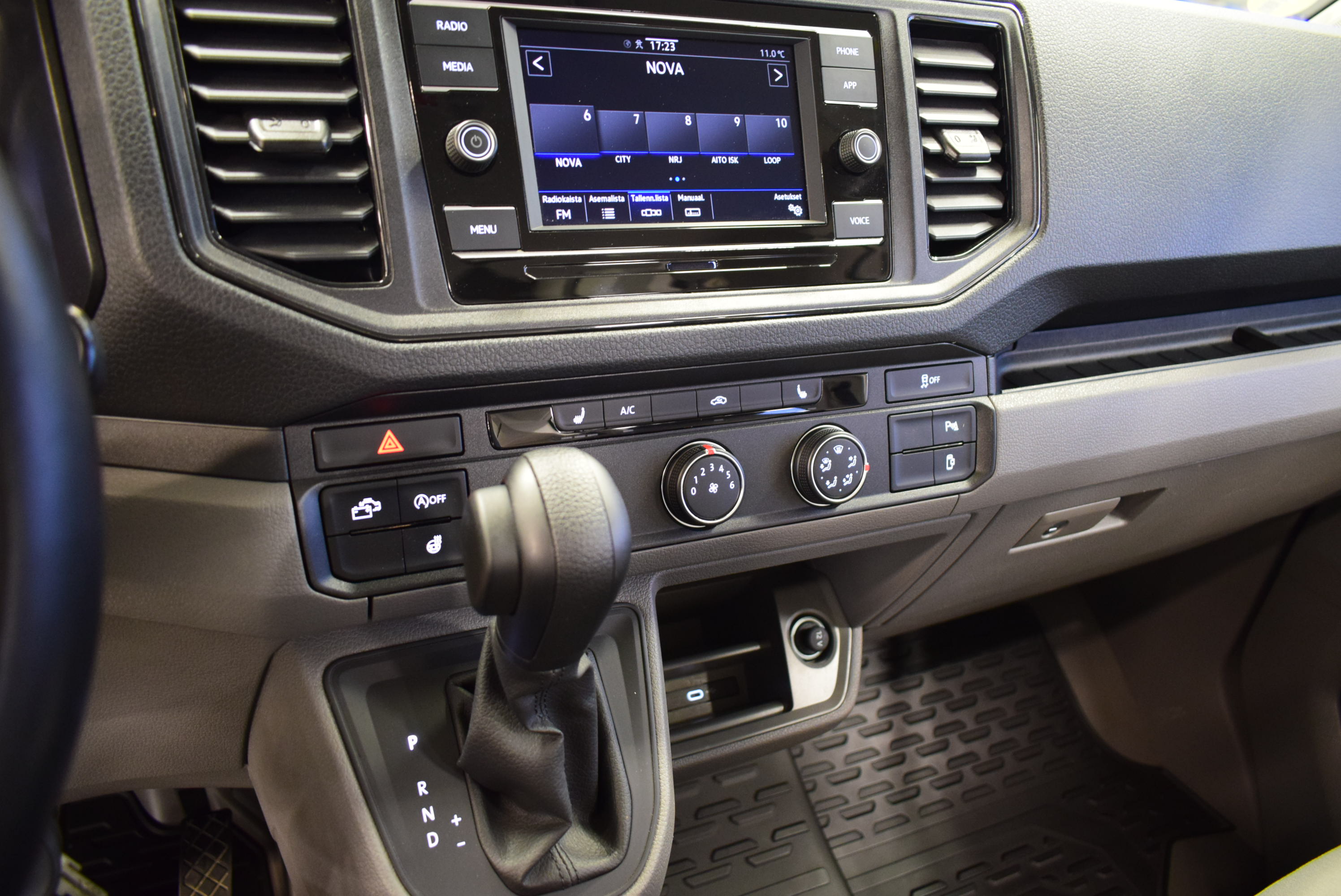 VOLKSWAGEN Grand California 2023