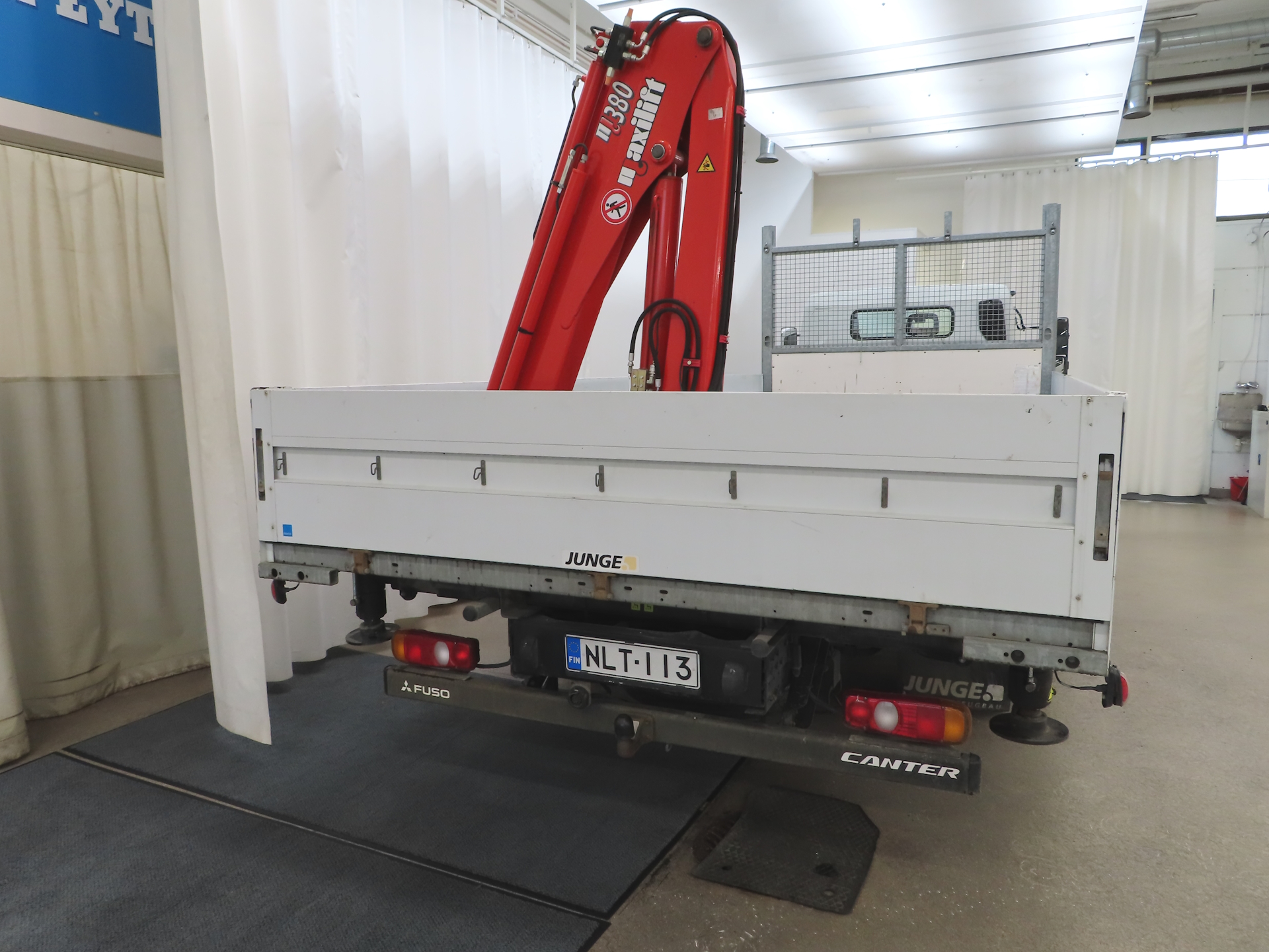 MITSUBISHI FUSO Canter 2015