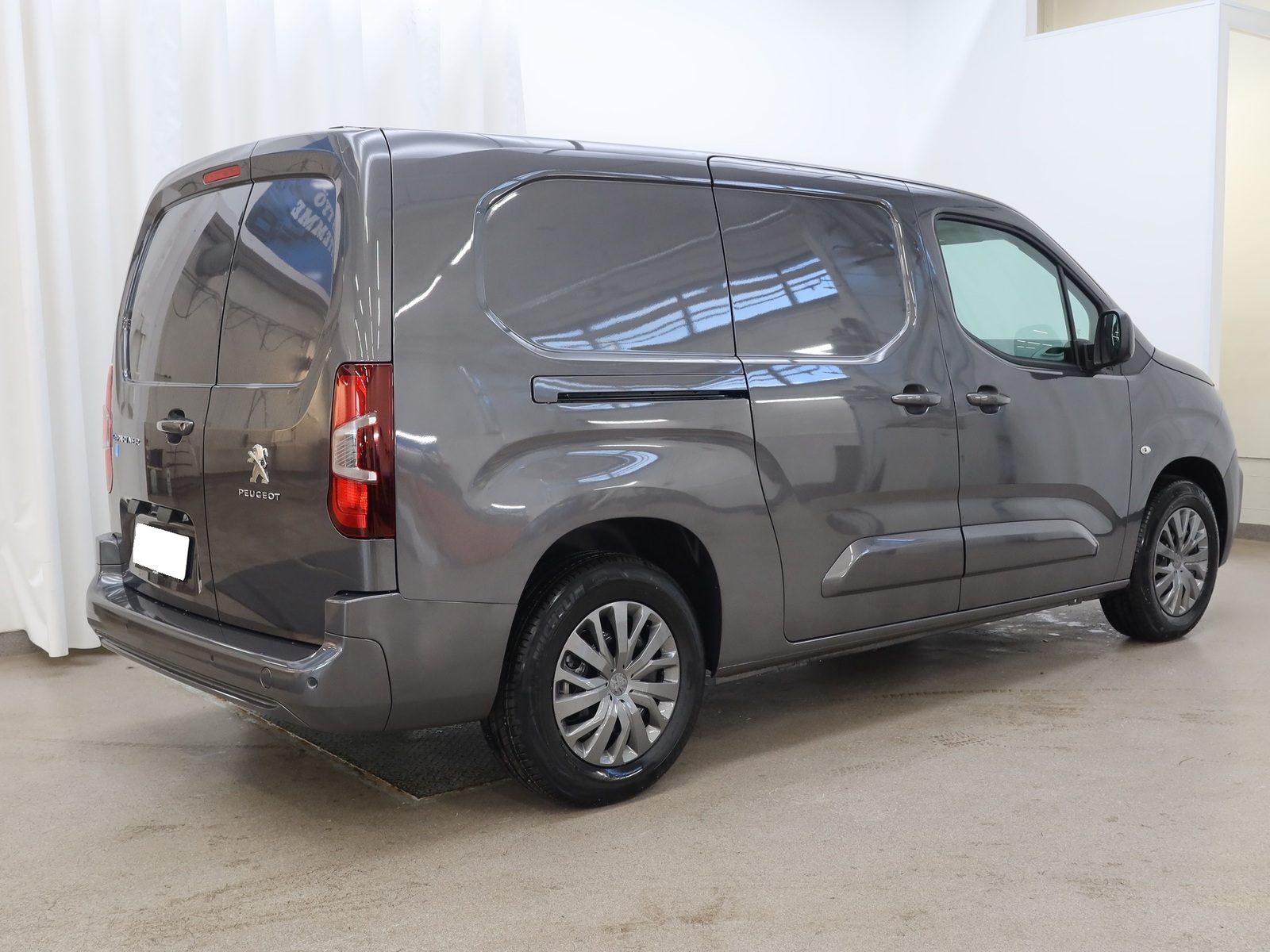 Peugeot e-Partner 2024